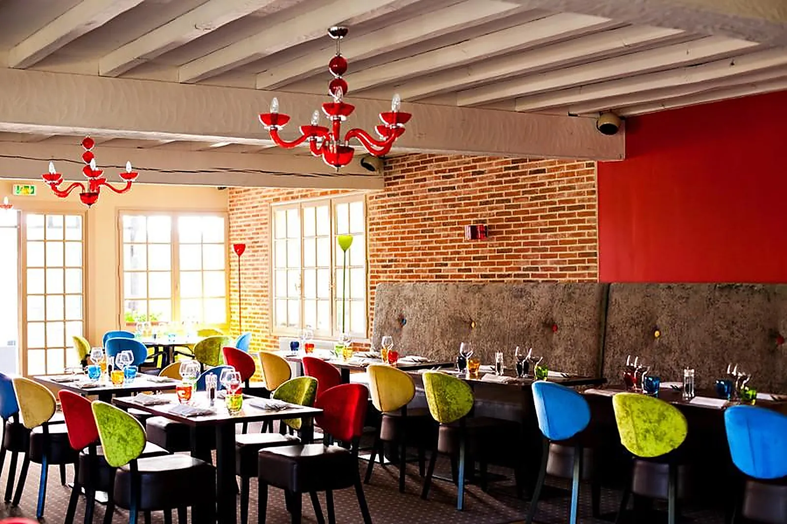 Lieux événementiels, LES CANISSES HÔTEL RESTAURANT