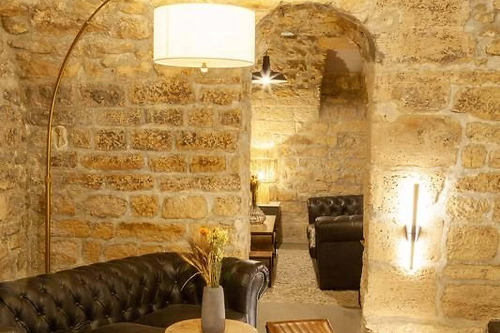 Lieux événementiels, LES CAVES DES HALLES