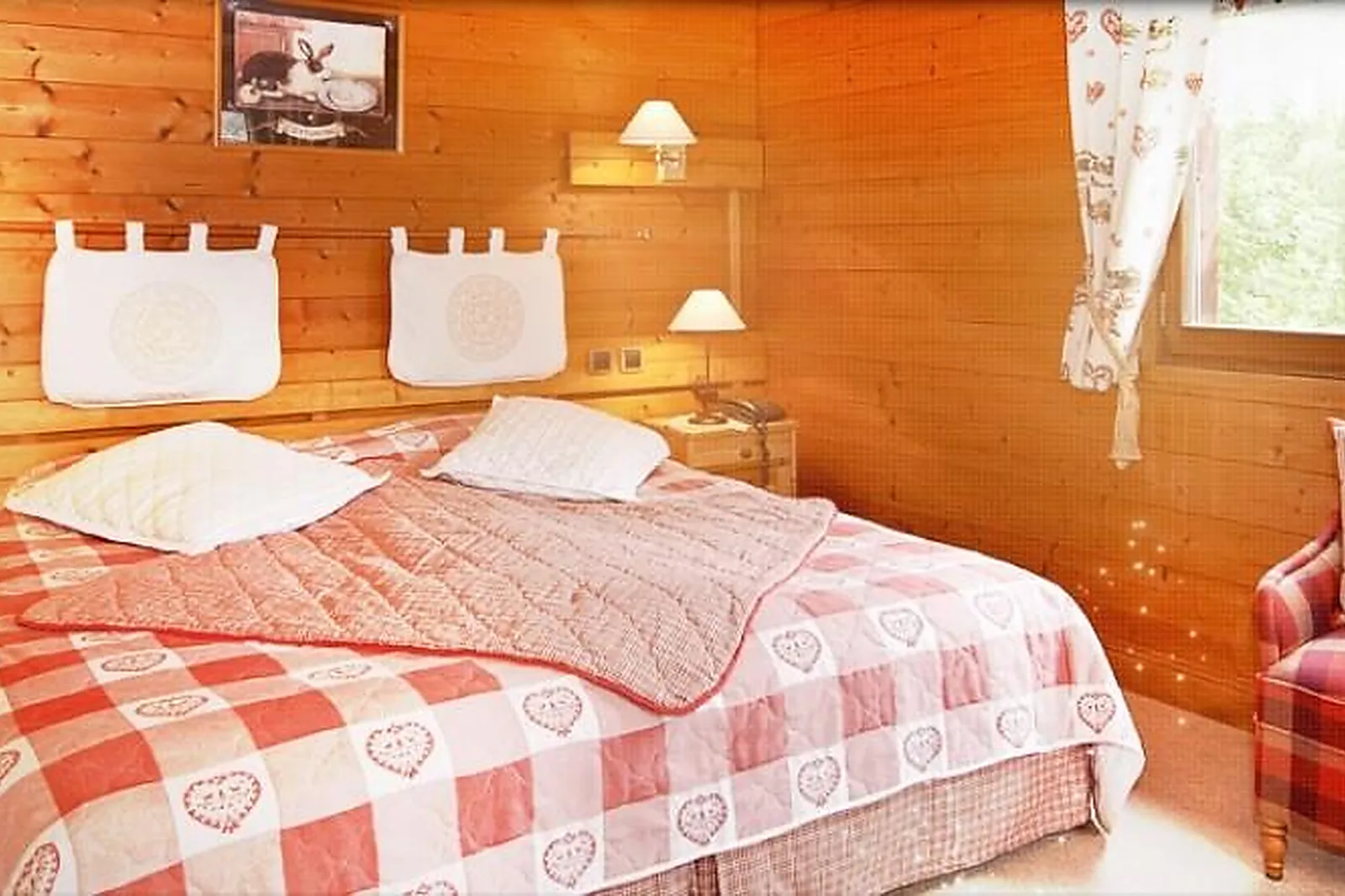 Lieux événementiels, LES CHALETS DE LA SERRAZ