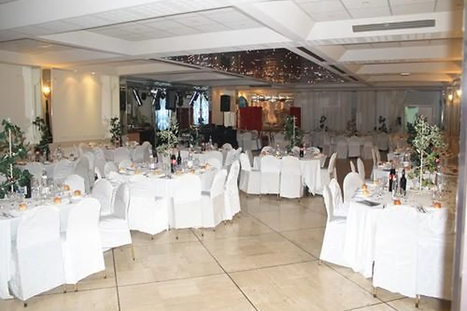 Lieux événementiels, LES CHANDELIERS