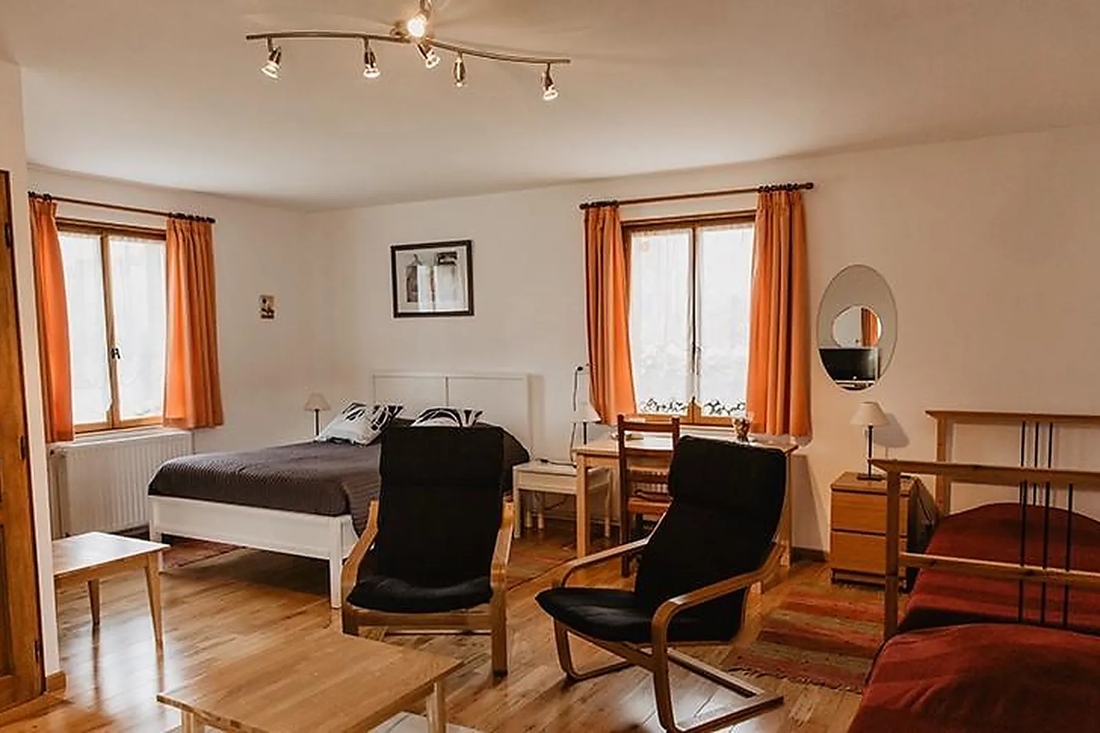 Lieux événementiels, LES CHARMILLES DE MORMAL