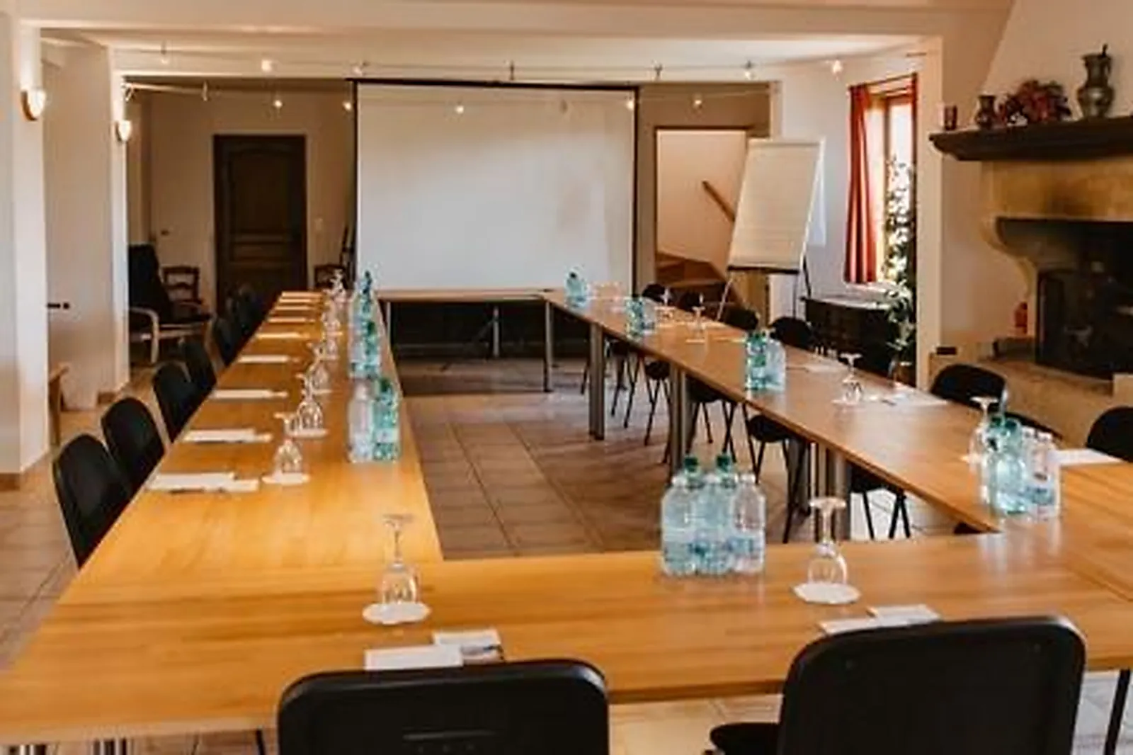 Lieux événementiels, LES CHARMILLES DE MORMAL