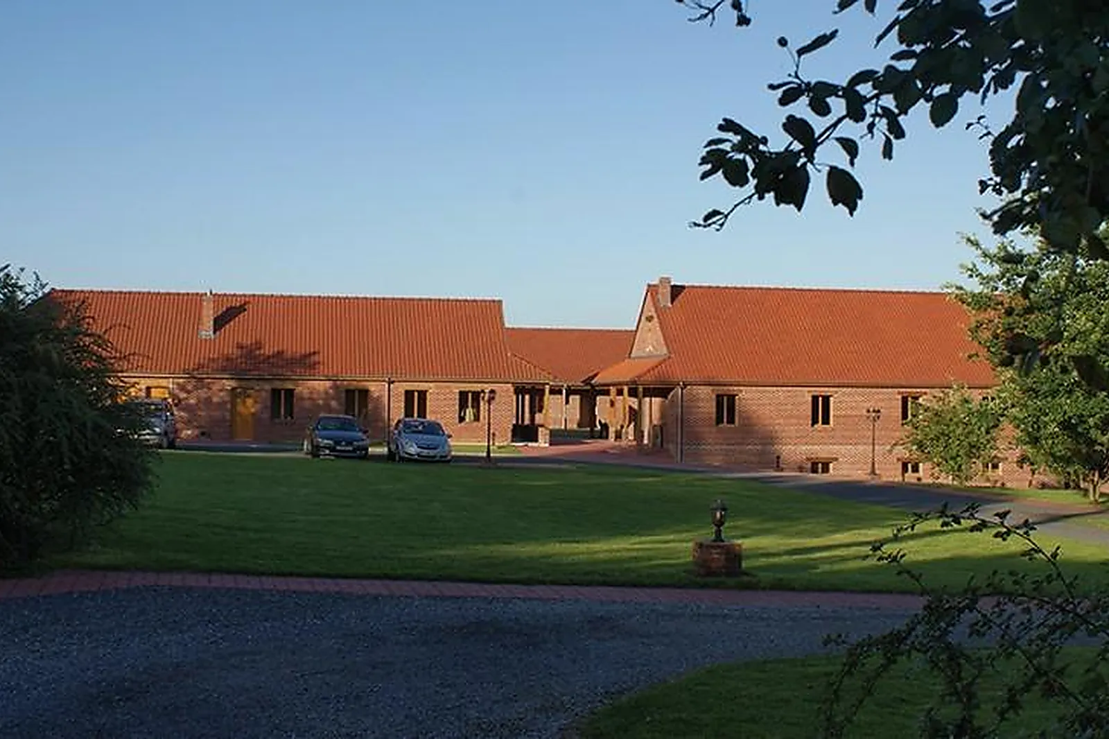 Lieux événementiels, LES CHARMILLES DE MORMAL