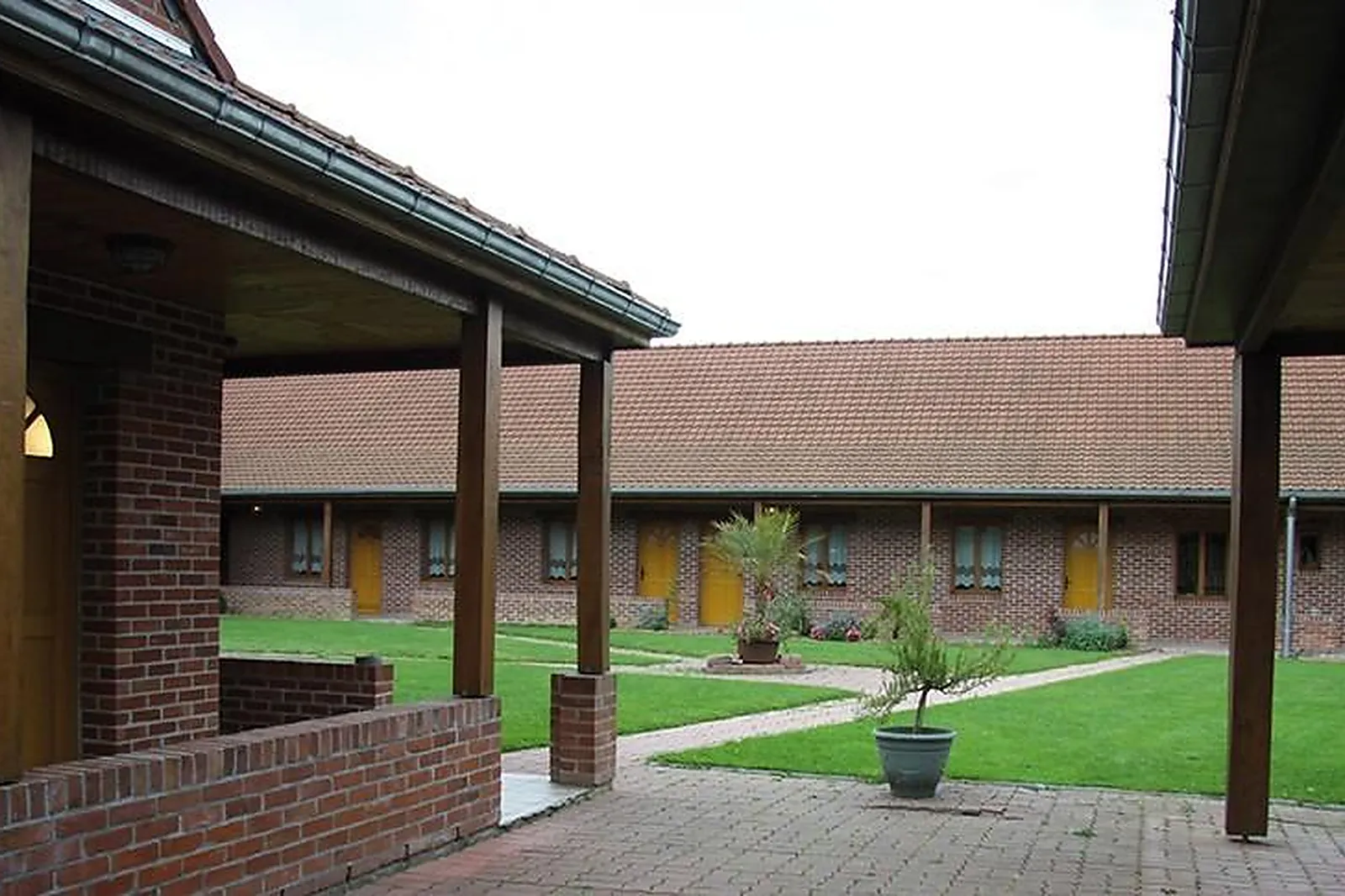 Lieux événementiels, LES CHARMILLES DE MORMAL