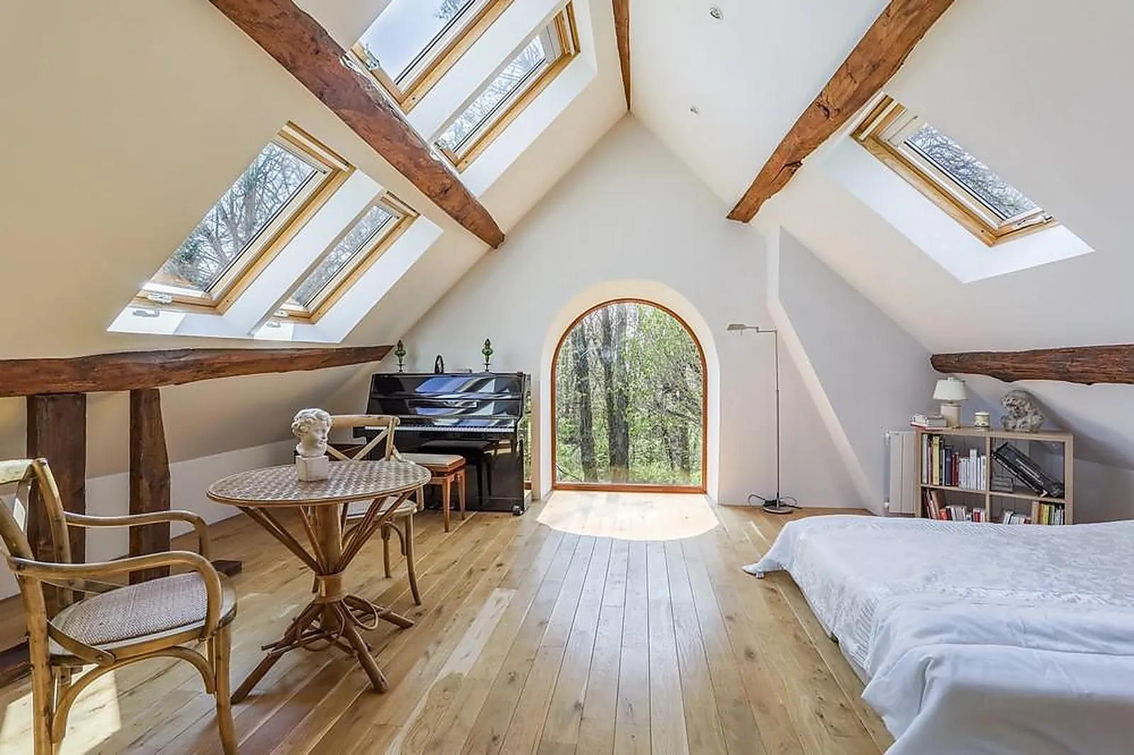 Lieux événementiels, LES CIMAISES DE JANVRY