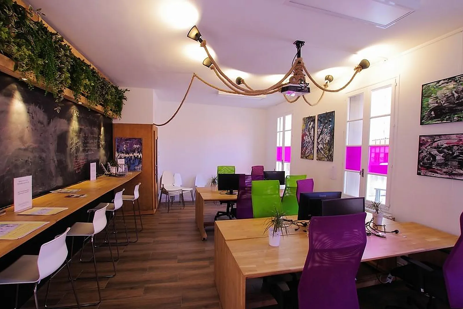 Lieux événementiels, LES CORDÉES LIÉES