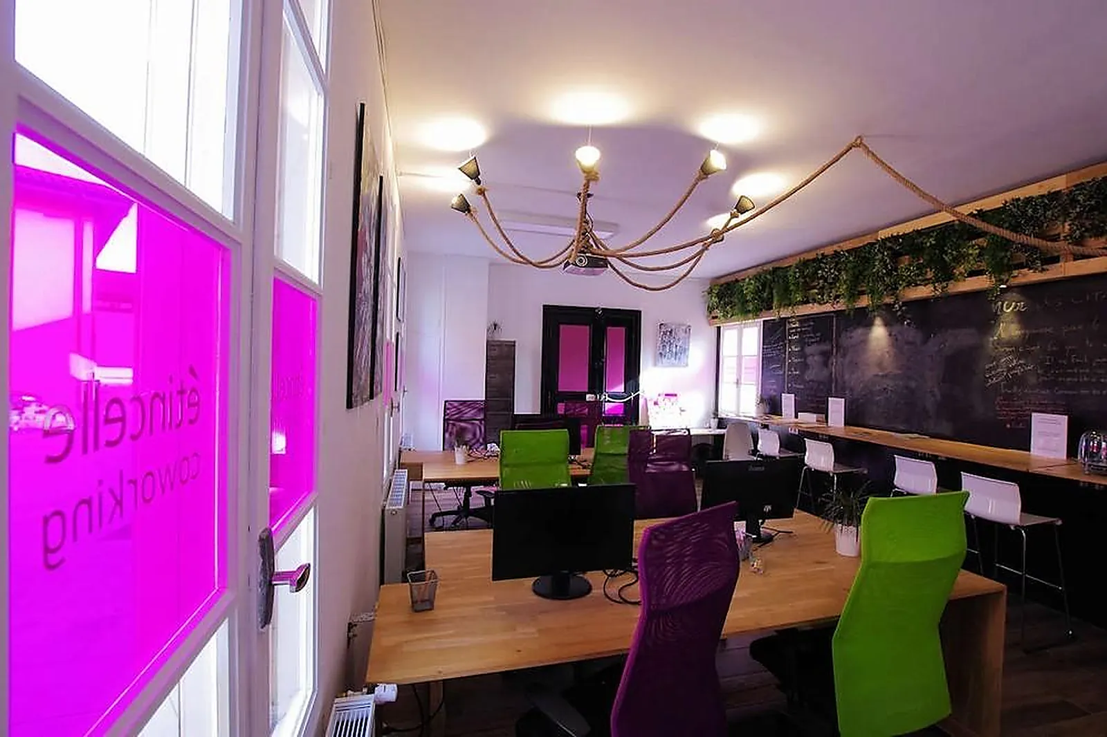 Lieux événementiels, LES CORDÉES LIÉES