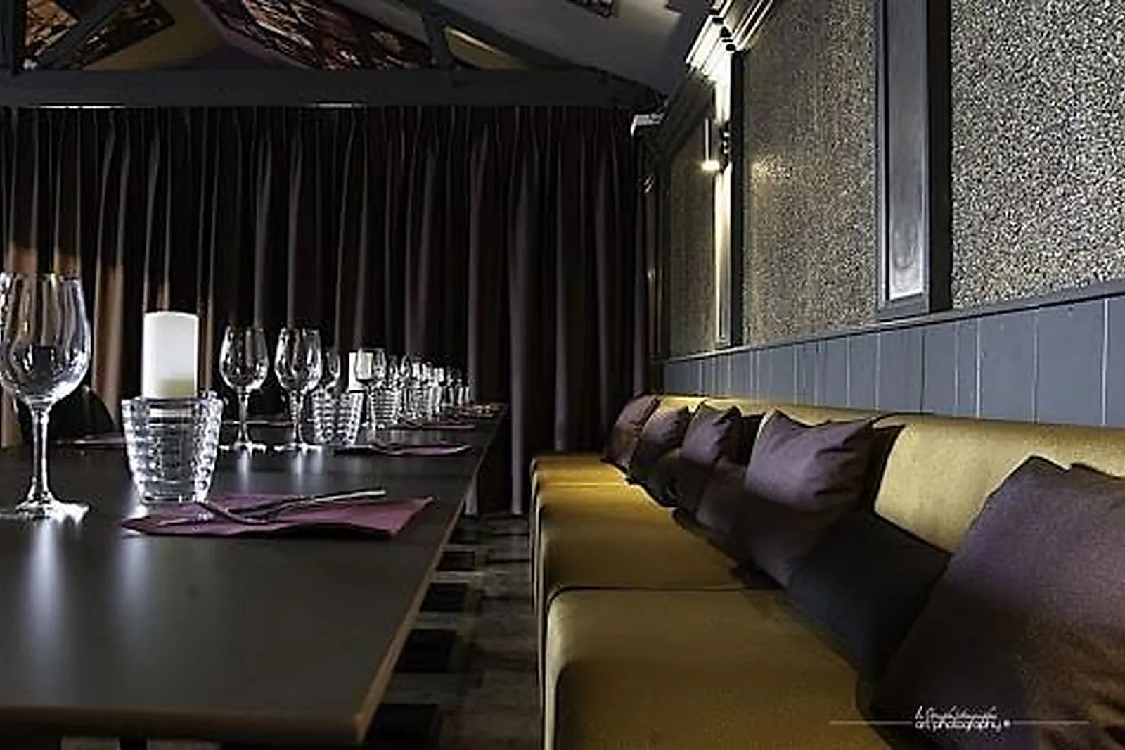 Lieux événementiels, LES COULISSES