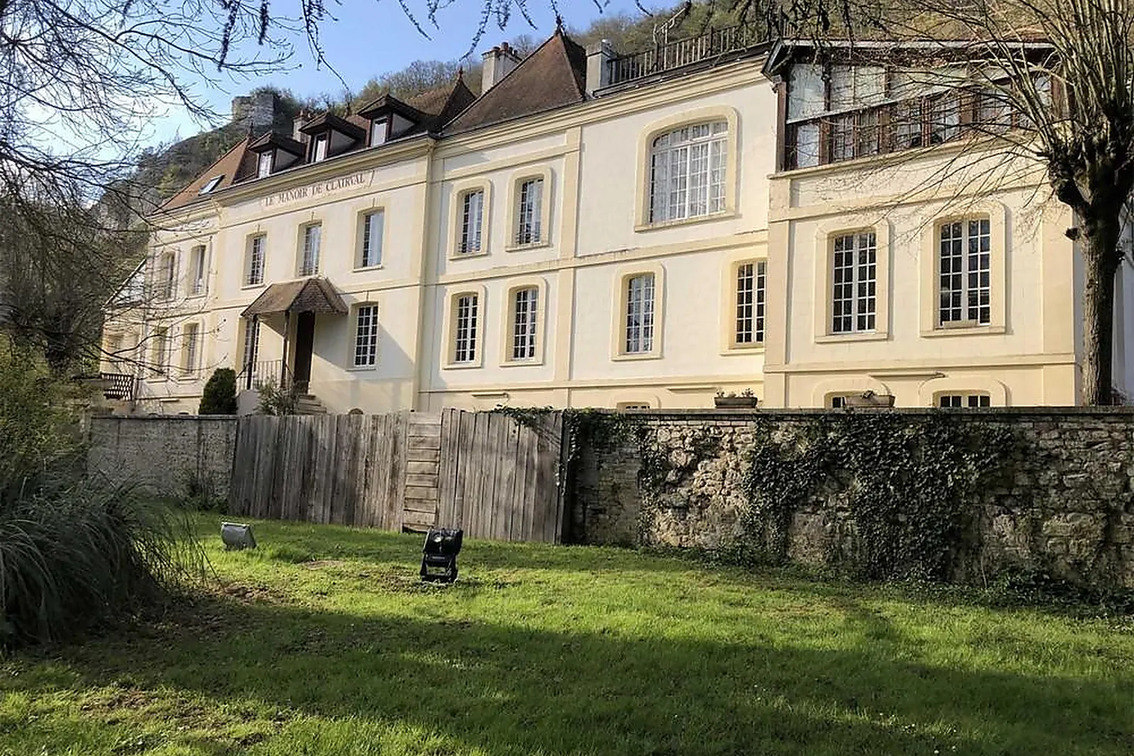 Lieux événementiels, LES DOMAINES DE GASTON