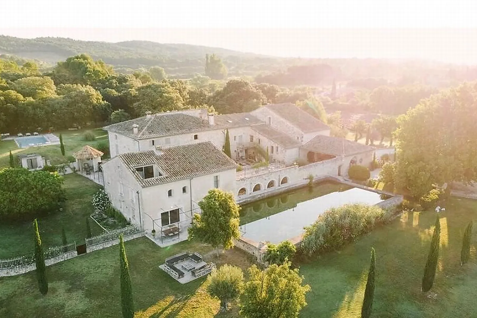 Lieux événementiels, LES DOMAINES DE PATRAS