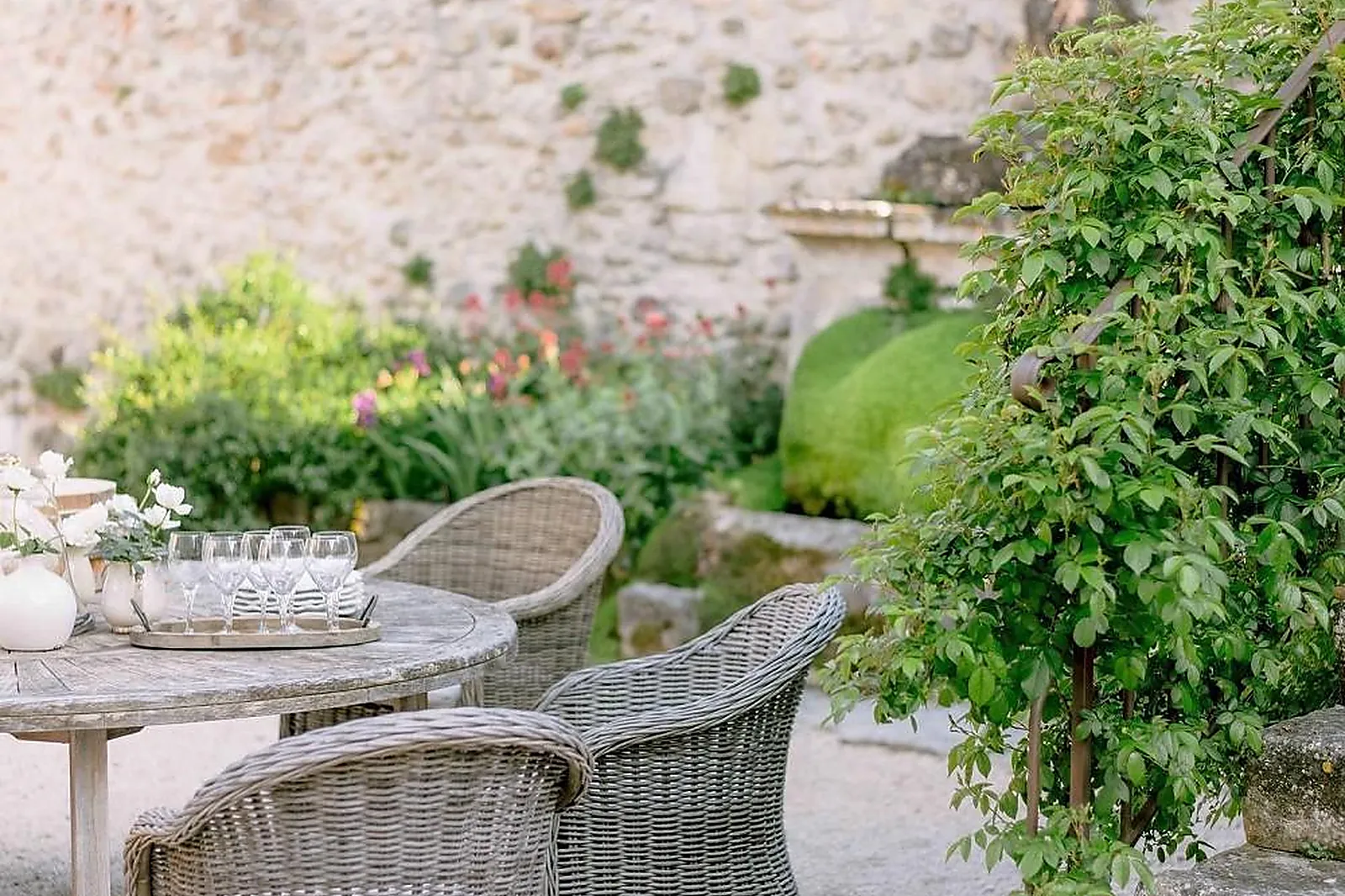 Lieux événementiels, LES DOMAINES DE PATRAS