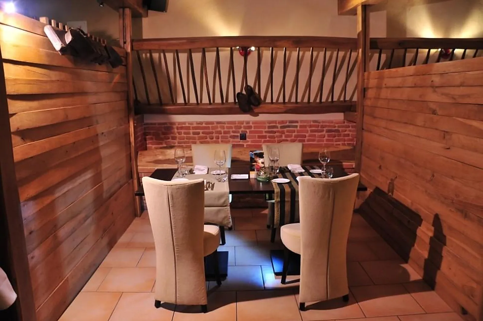 Lieux événementiels, LES ECURIES DE LA TOUR