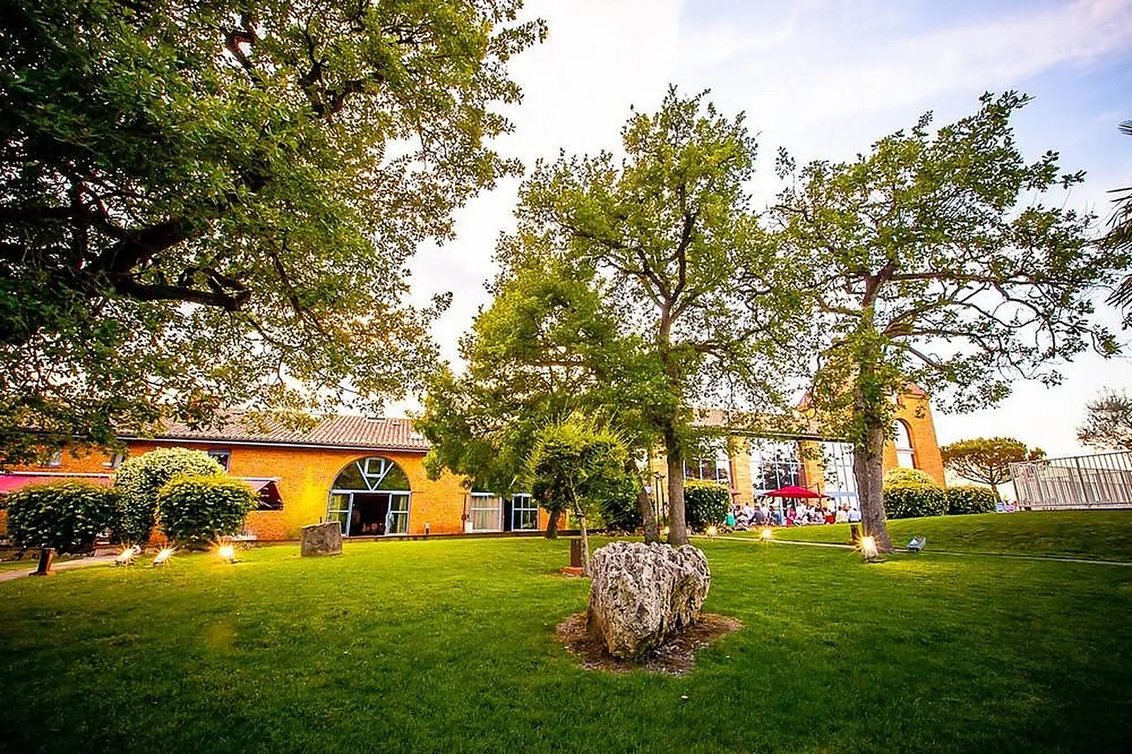 Lieux événementiels, LES ECURIES DE LA TOUR