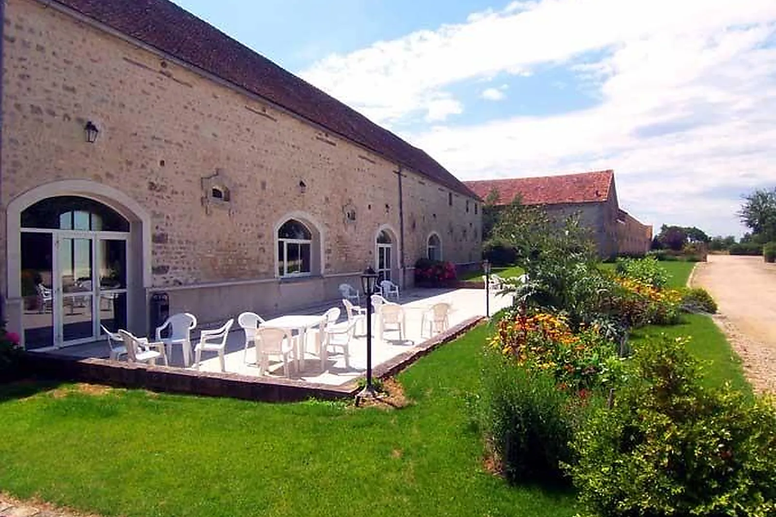 Lieux événementiels, LES ECURIES DU GÂTINAIS