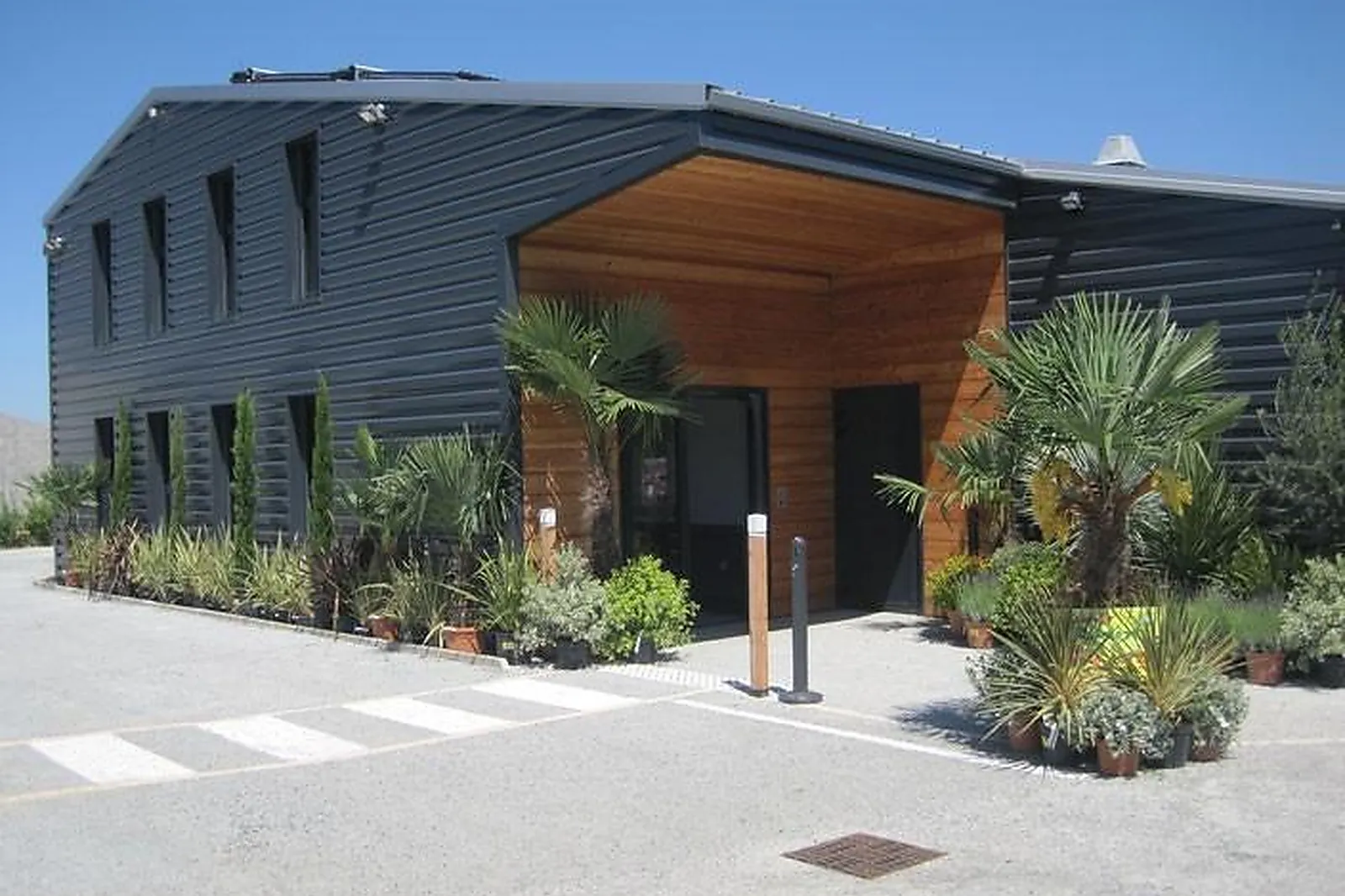 Lieux événementiels, LES EOLIENNES DE CROIX-FORT