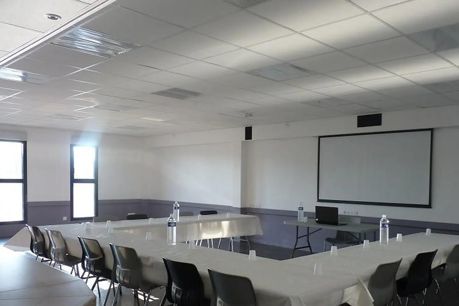 Lieux événementiels, LES EOLIENNES DE CROIX-FORT