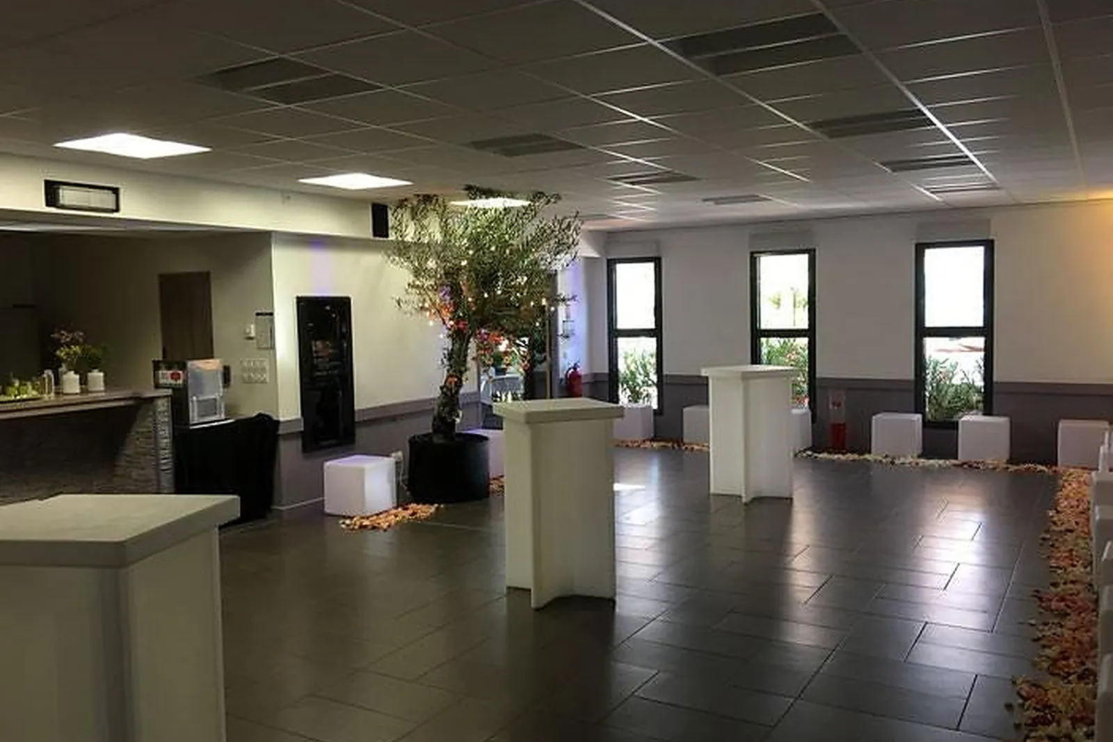 Lieux événementiels, LES EOLIENNES DE CROIX-FORT