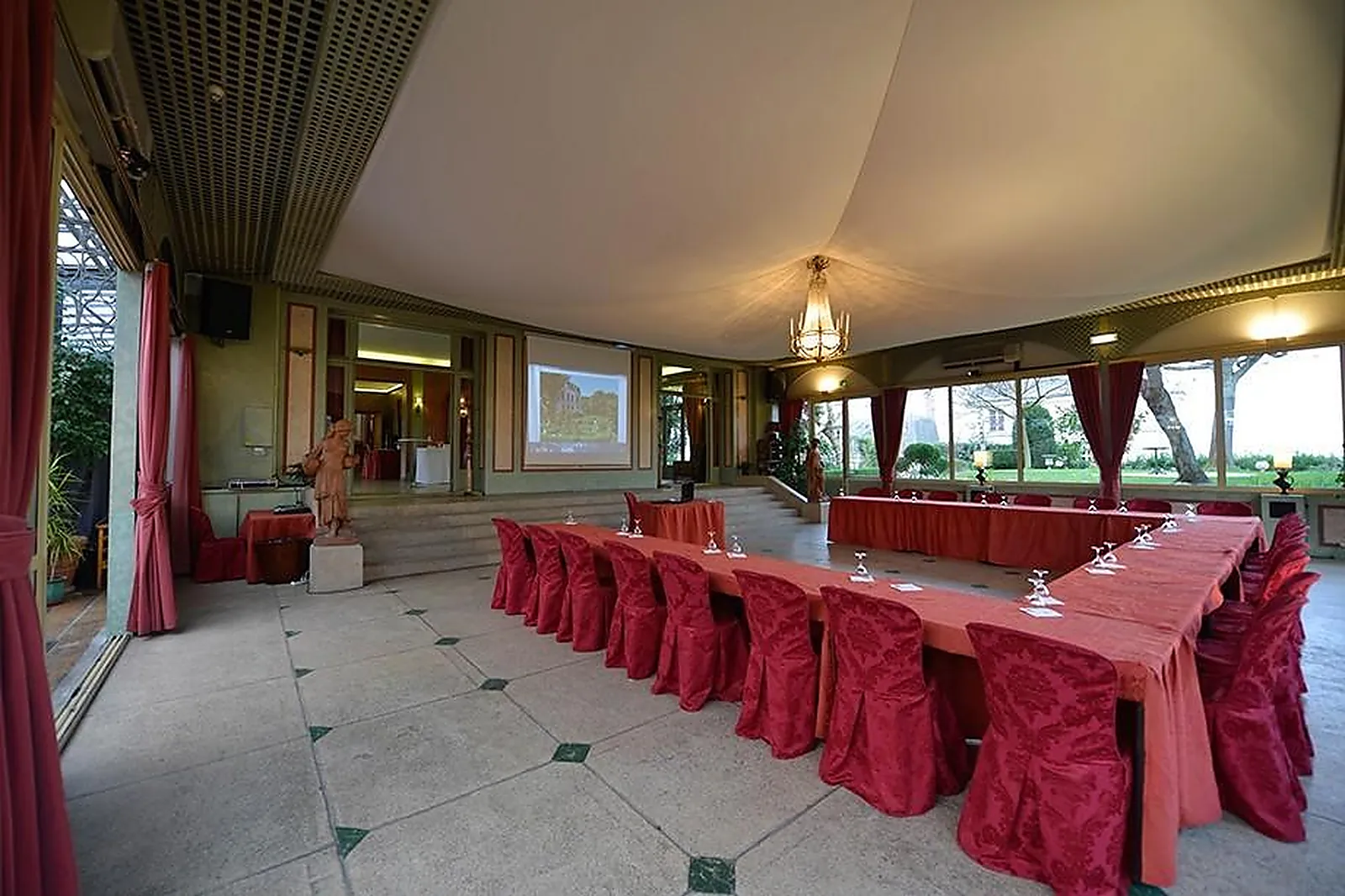 Lieux événementiels, LES ERABLES