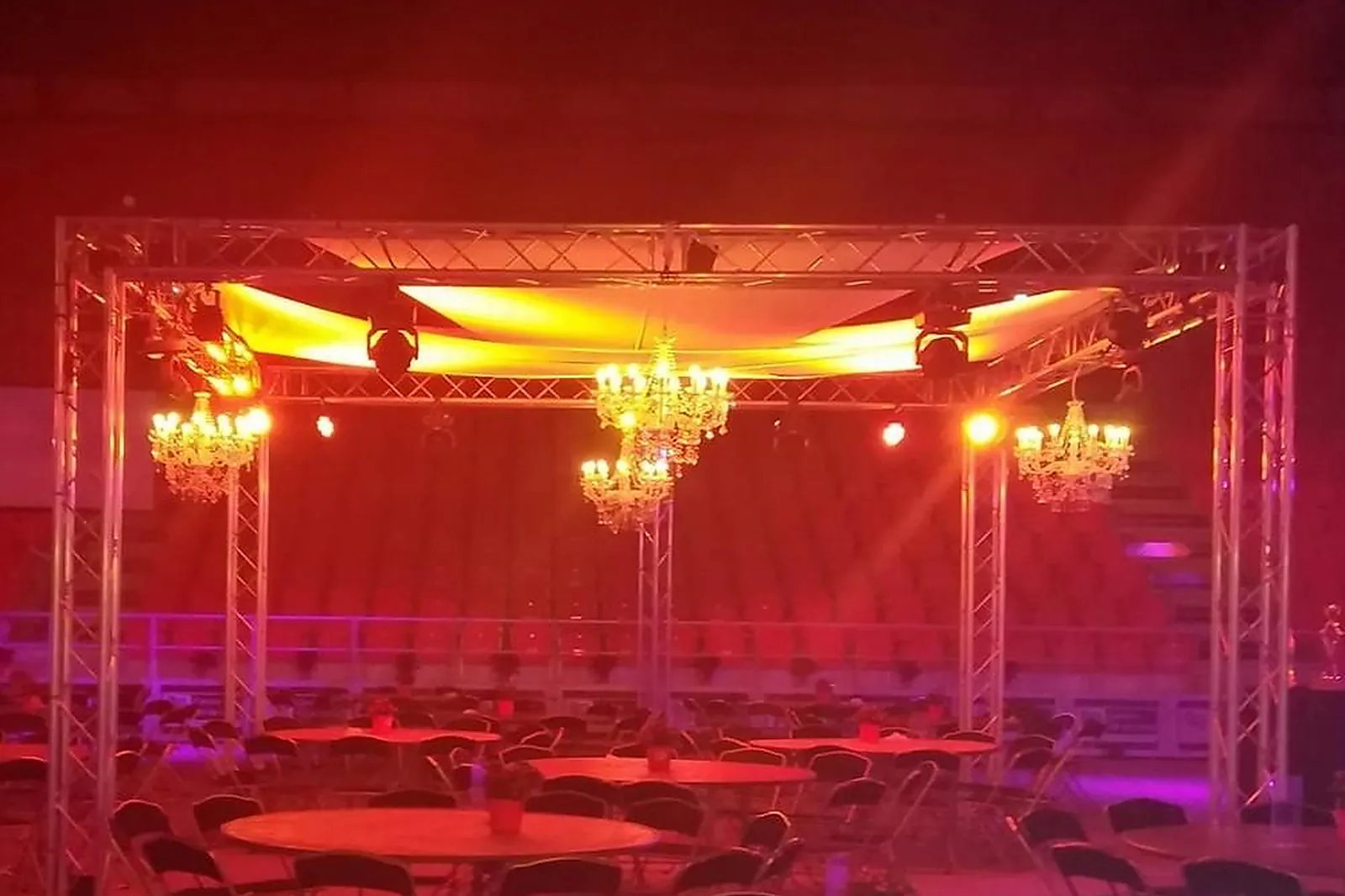 Lieux événementiels, LES ESPACES VIP DU PRADO