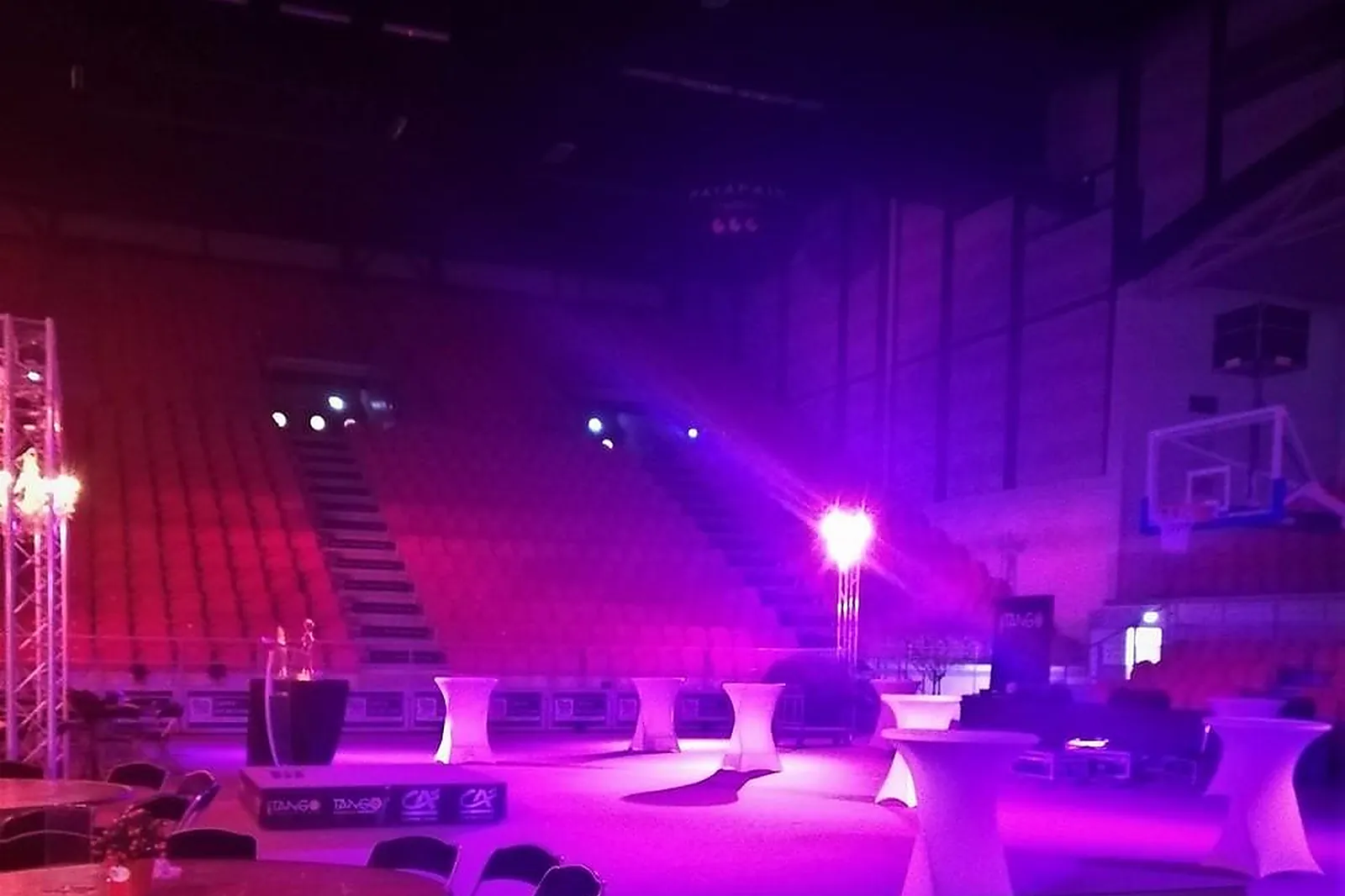 Lieux événementiels, LES ESPACES VIP DU PRADO