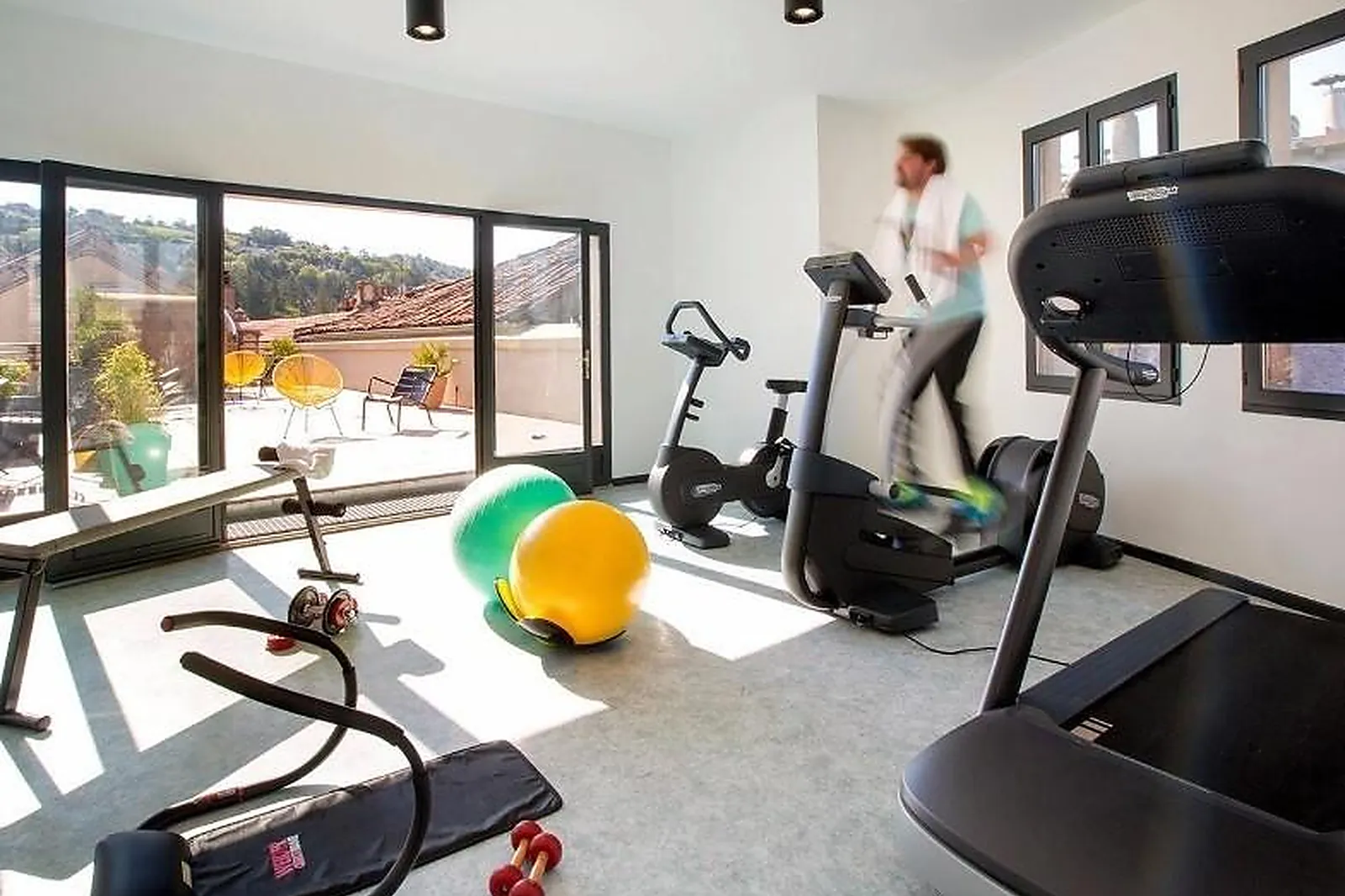 Lieux événementiels, LES FLEURINES