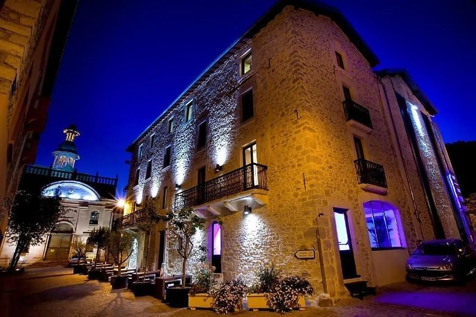 Lieux événementiels, LES FLEURINES