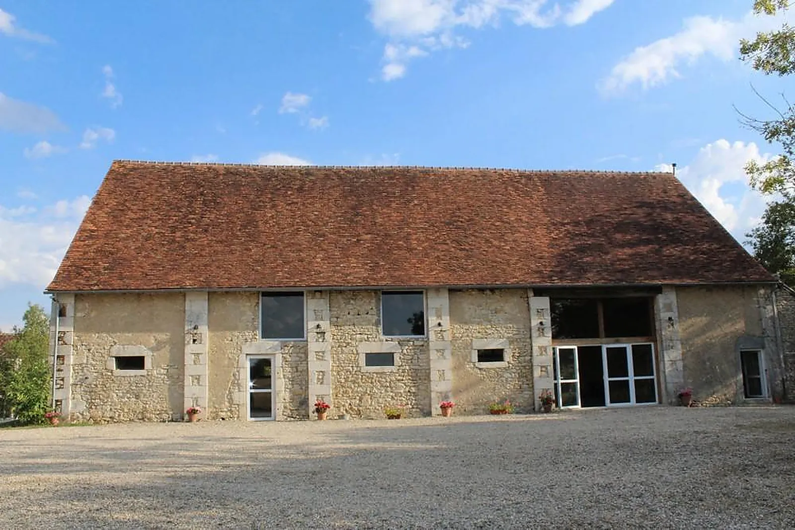Lieux événementiels, LES FONTENEILLES