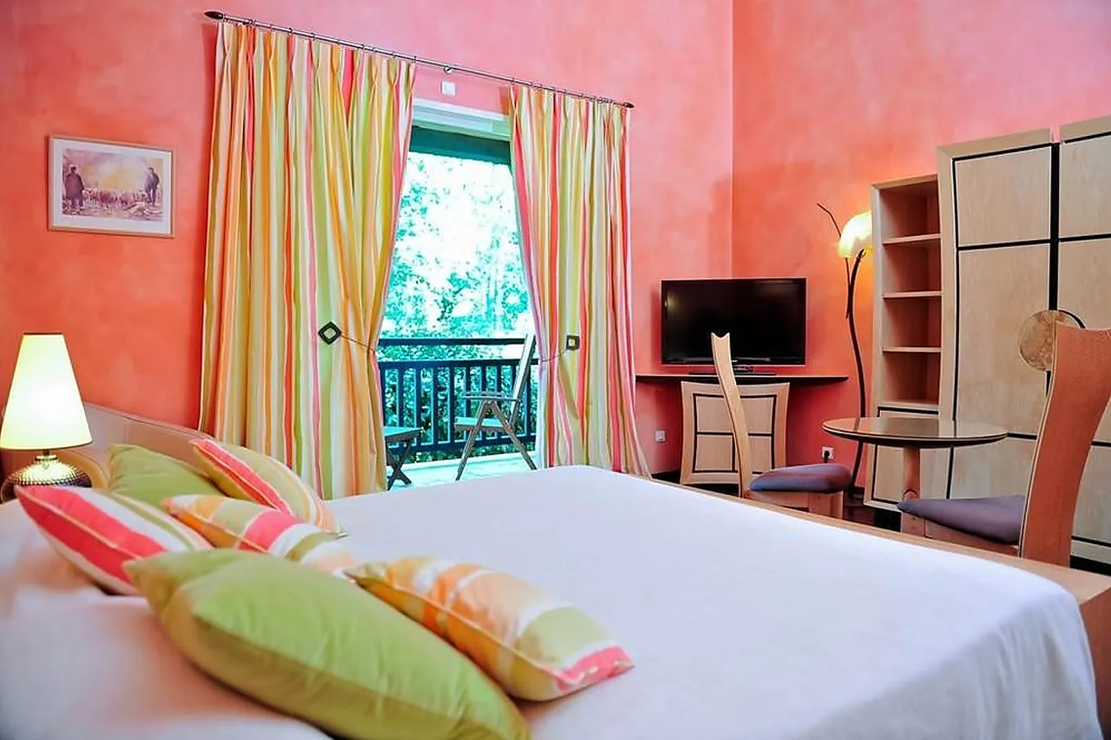 Lieux événementiels, LES FRÈRES IBARBOURE