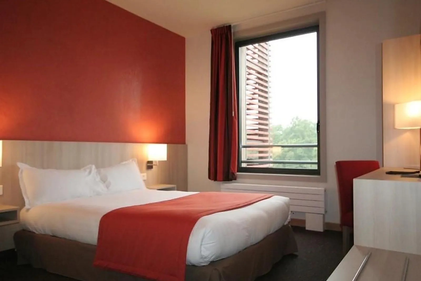 Lieux événementiels, LES GÂTINES