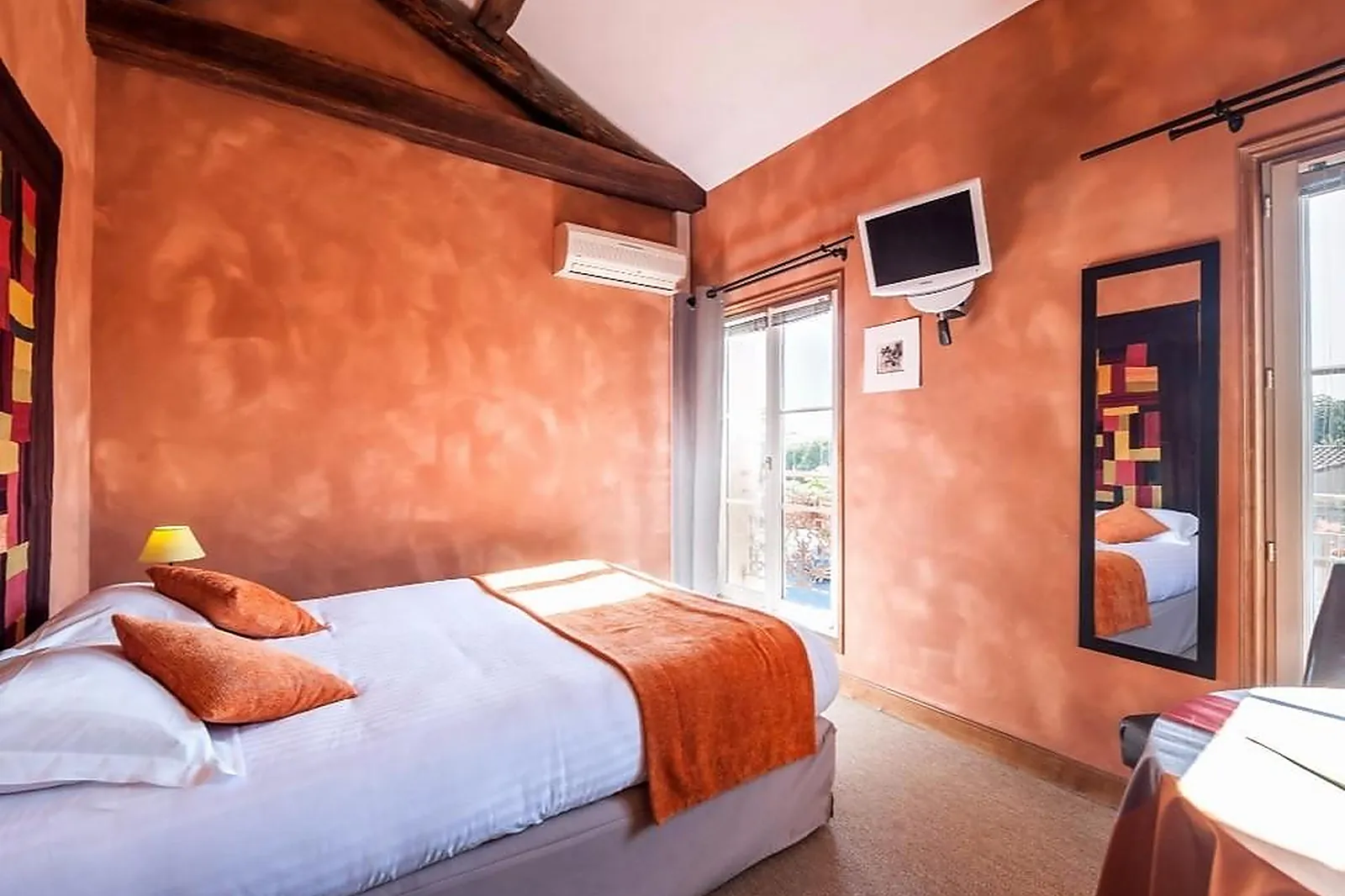 Lieux événementiels, LES GLYCINES