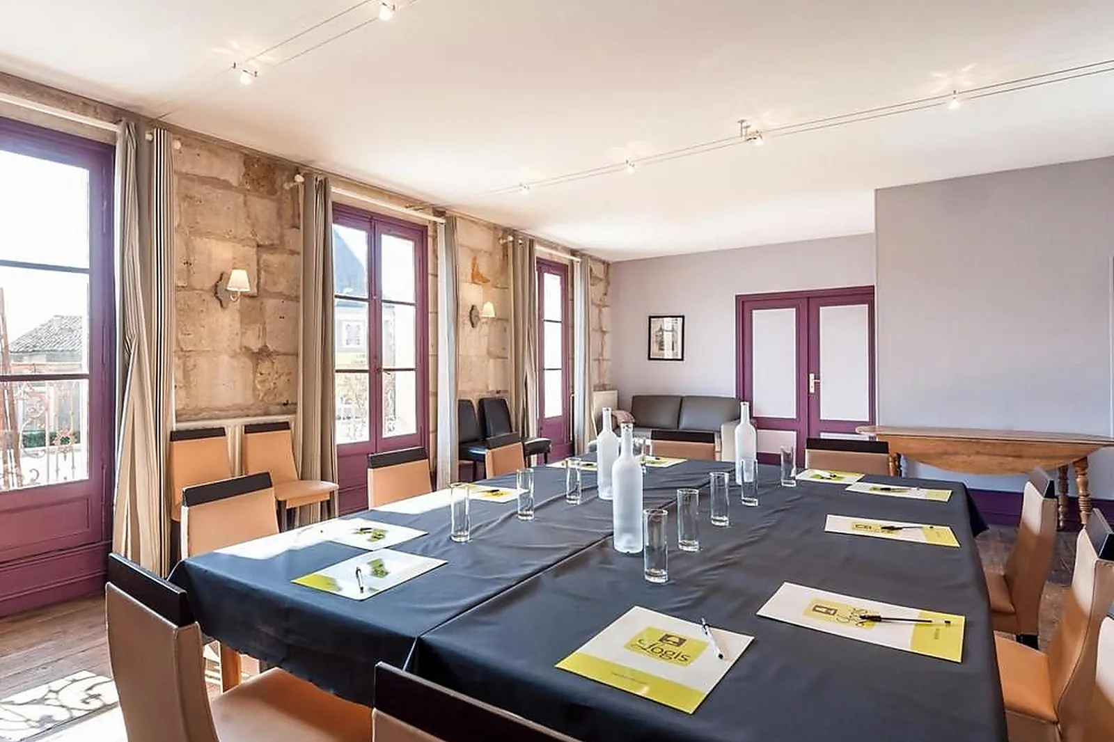 Lieux événementiels, LES GLYCINES