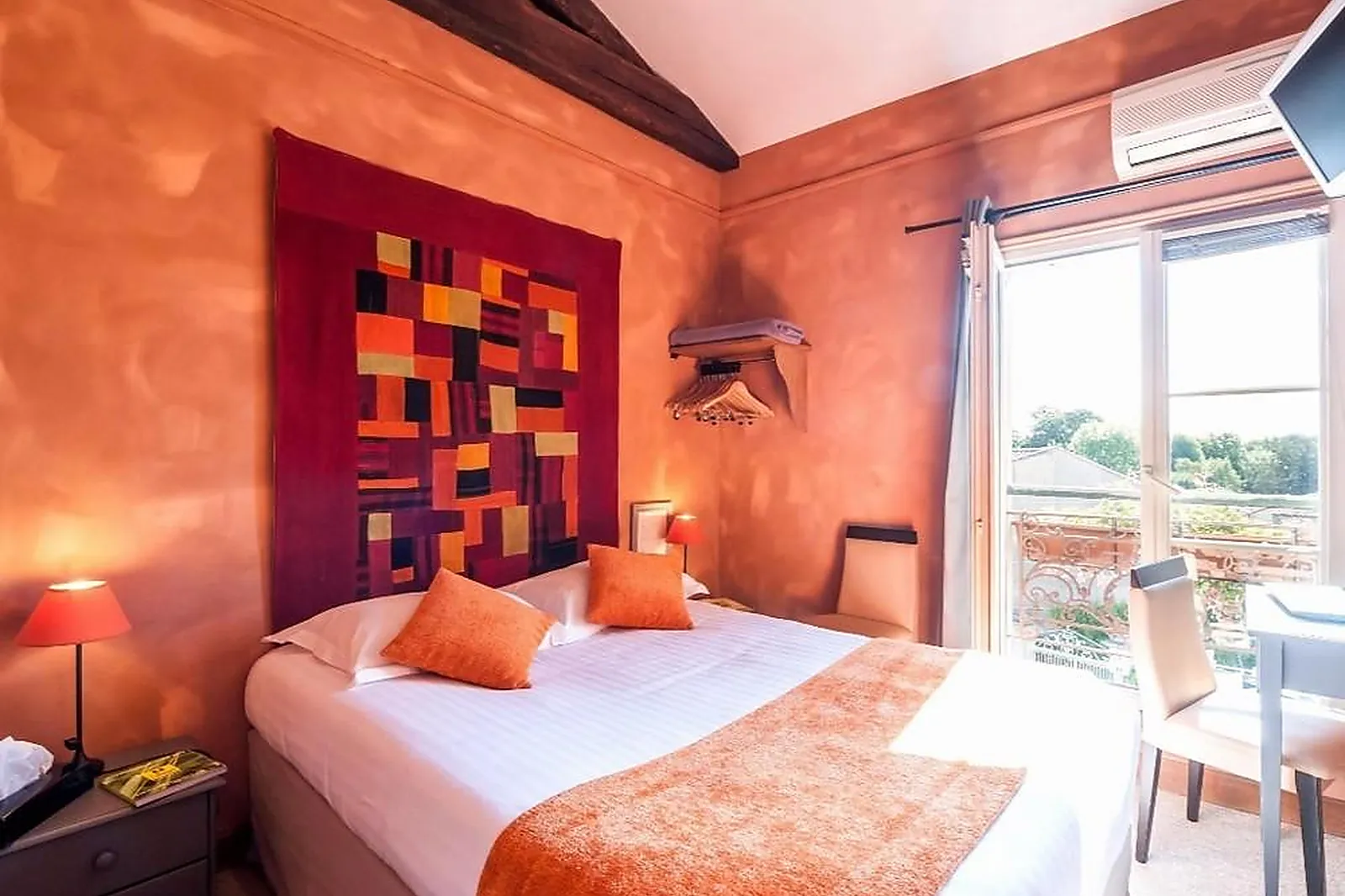 Lieux événementiels, LES GLYCINES