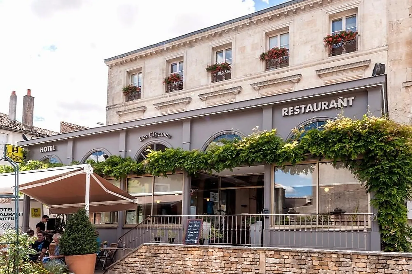 Lieux événementiels, LES GLYCINES