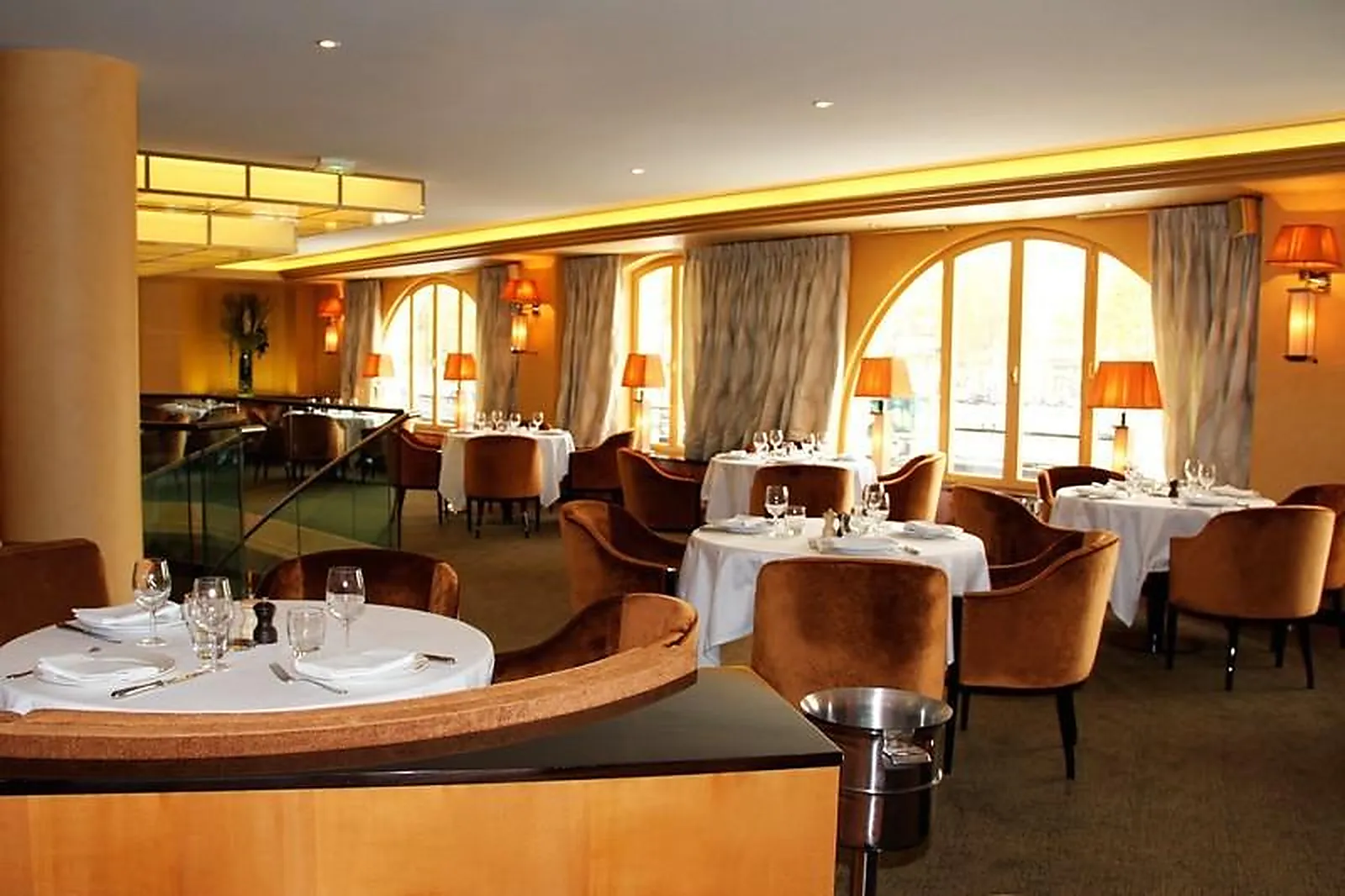 Lieux événementiels, LES GRANDES MARCHES