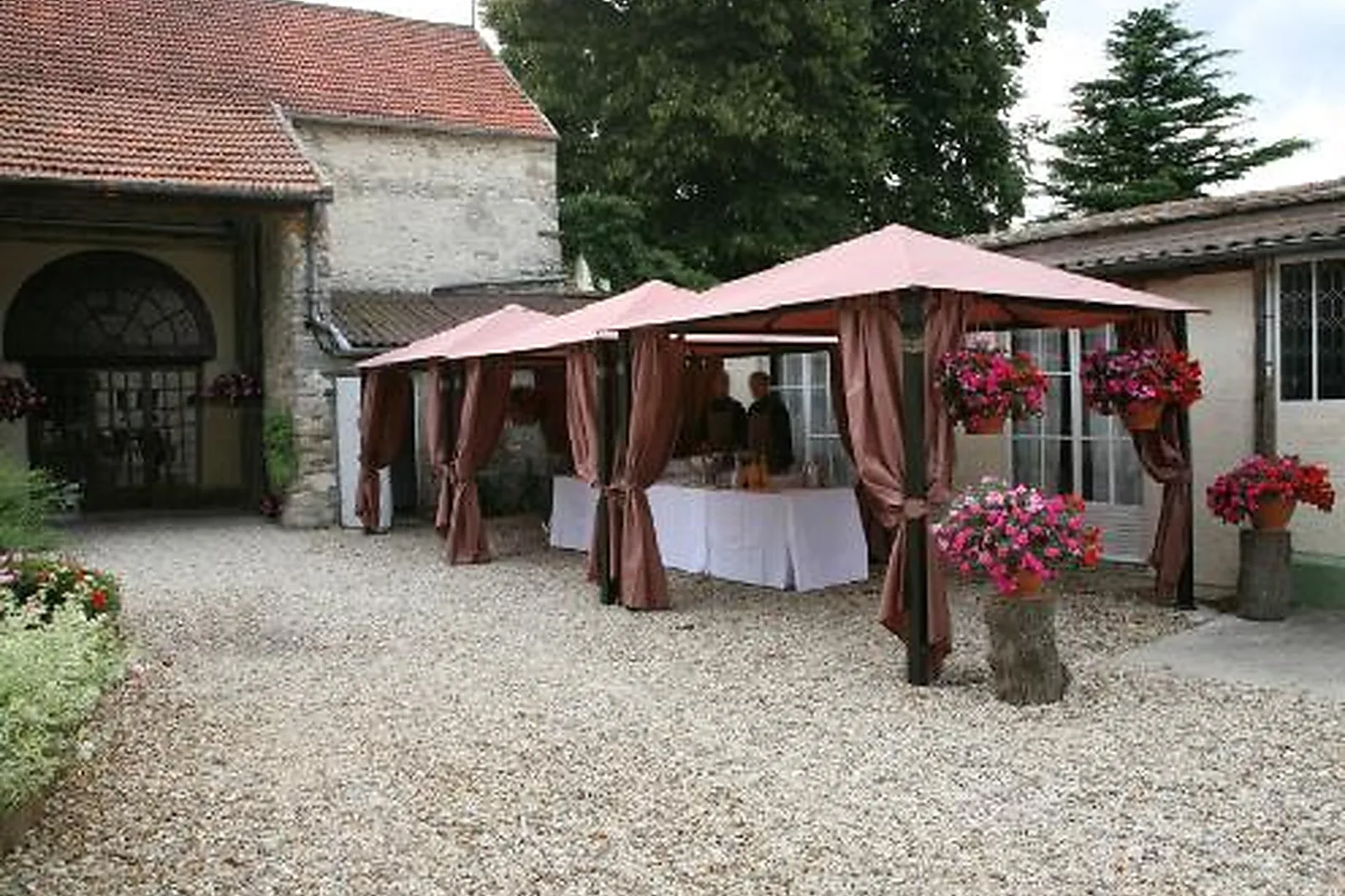 Lieux événementiels, LES GRANGES DU CHESNAY