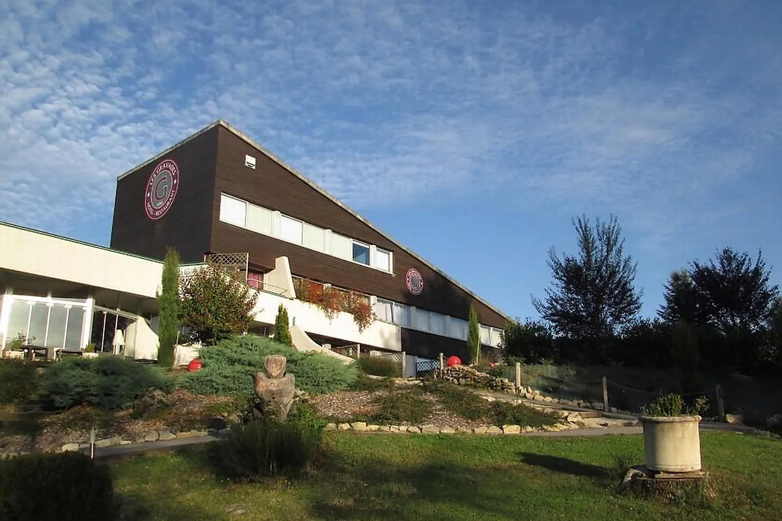 Lieux événementiels, LES GRAVADES