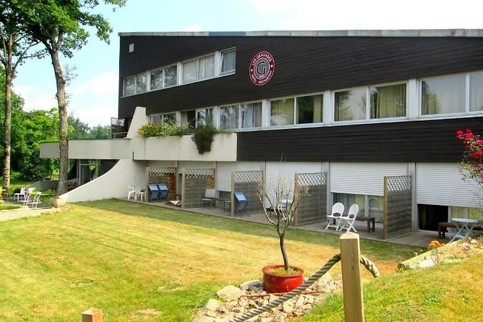 Lieux événementiels, LES GRAVADES