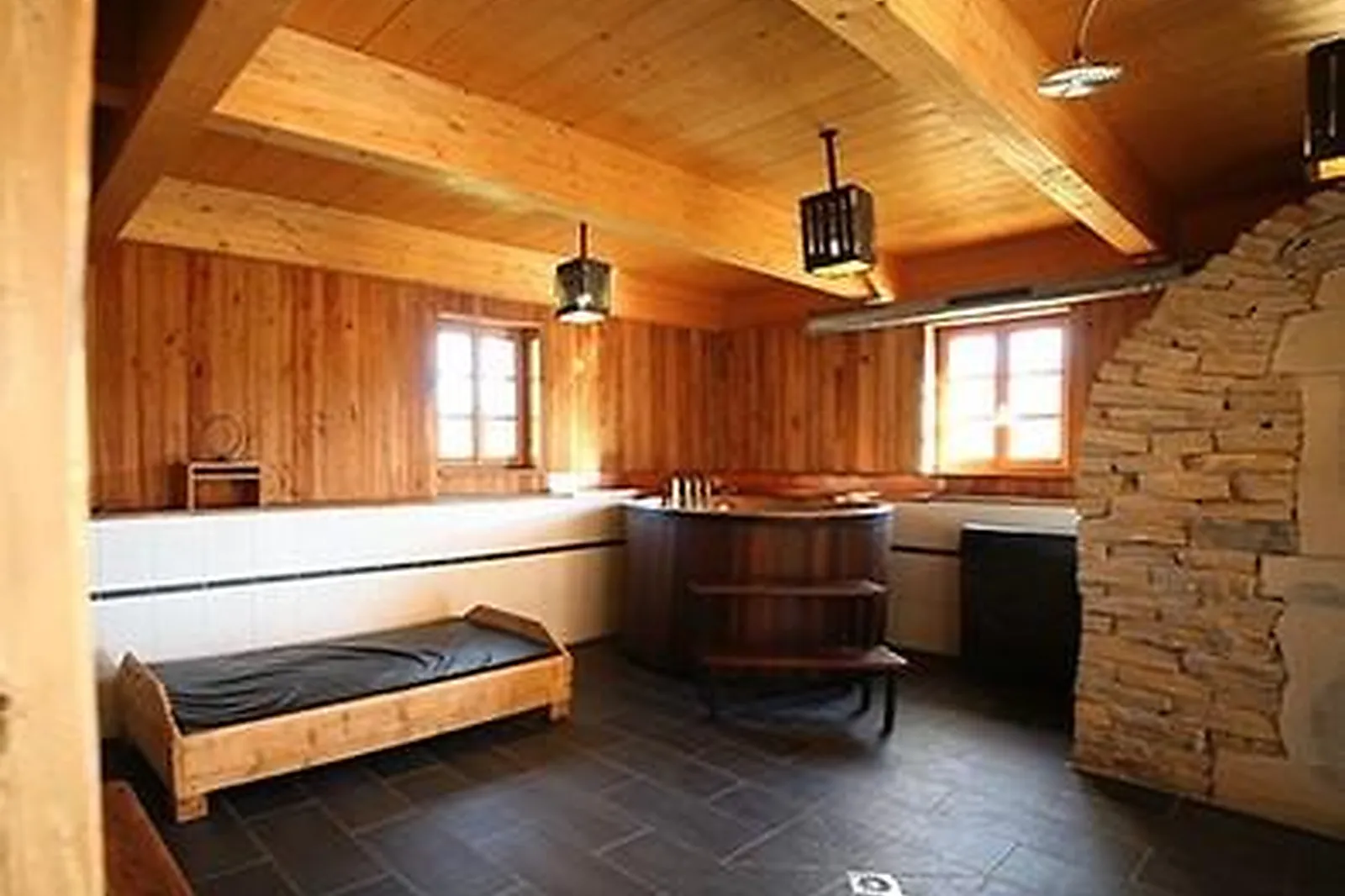 Lieux événementiels, LES GRENIERS DU MEIX LAGOR