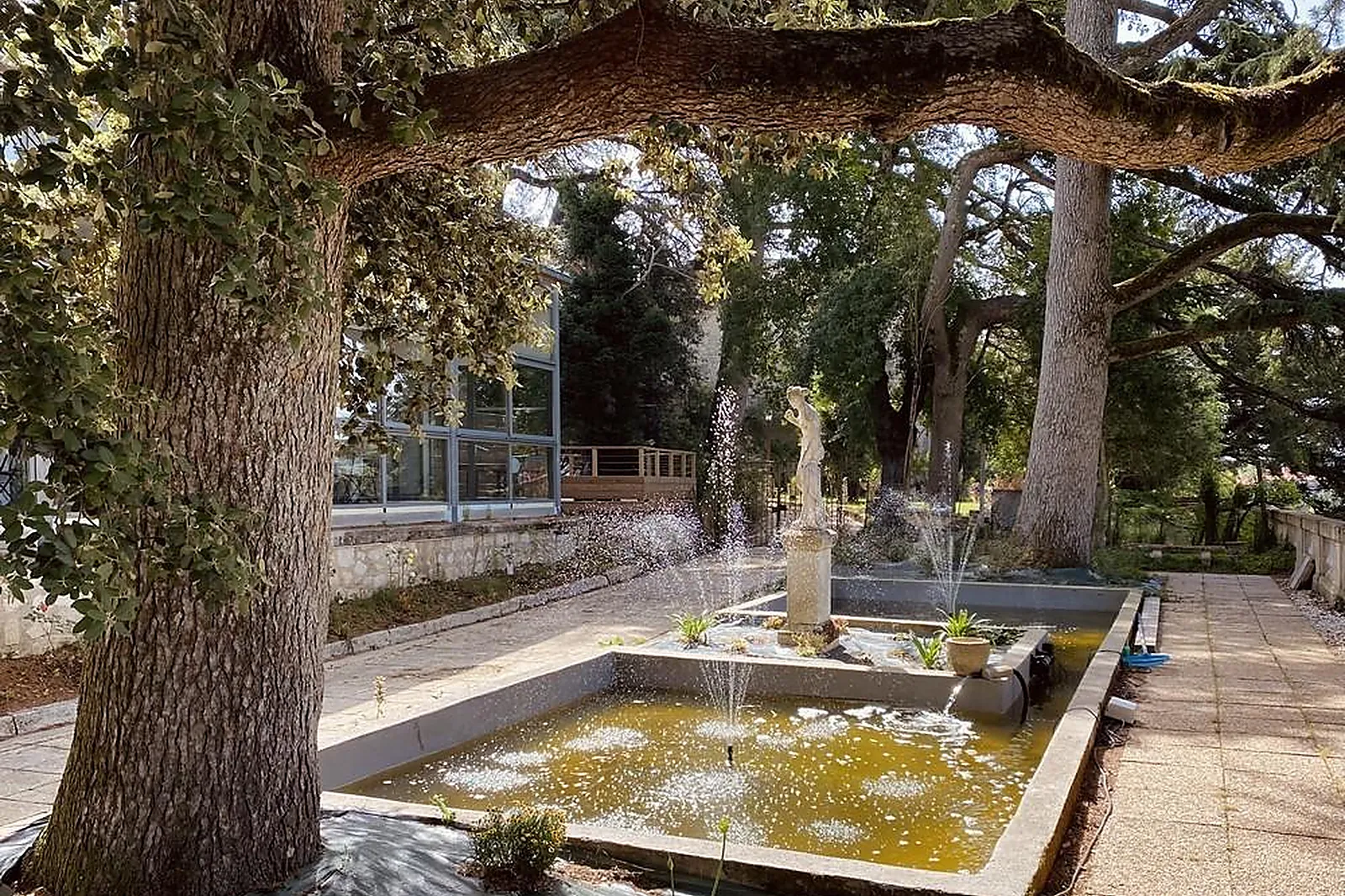 Lieux événementiels, LES HAUTS DE LA FRÉGATE