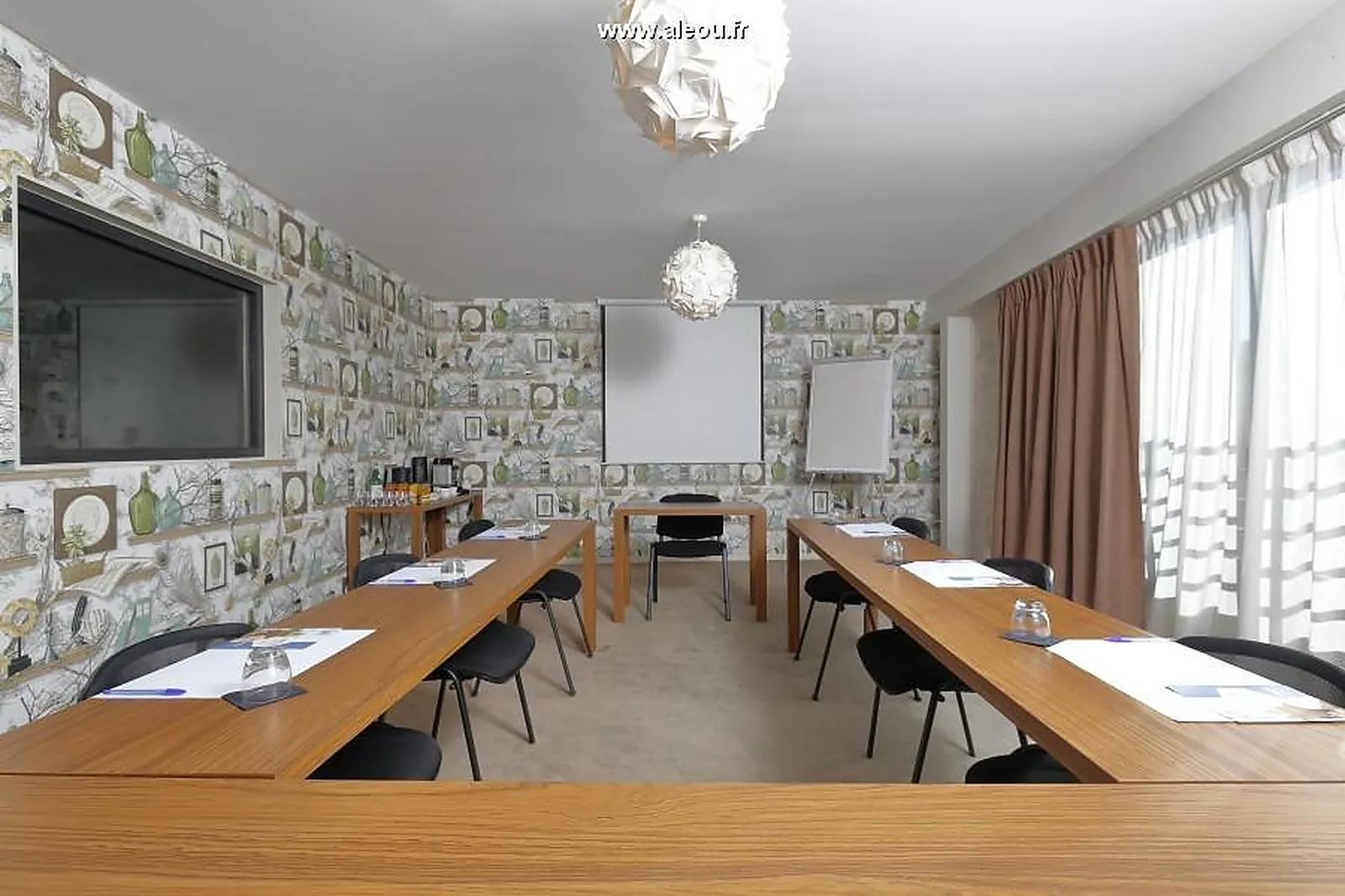 Lieux événementiels, LES HERBES FOLLES MAUREGARD