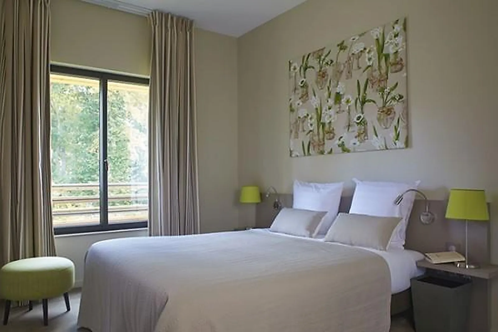 Lieux événementiels, LES HERBES FOLLES MAUREGARD