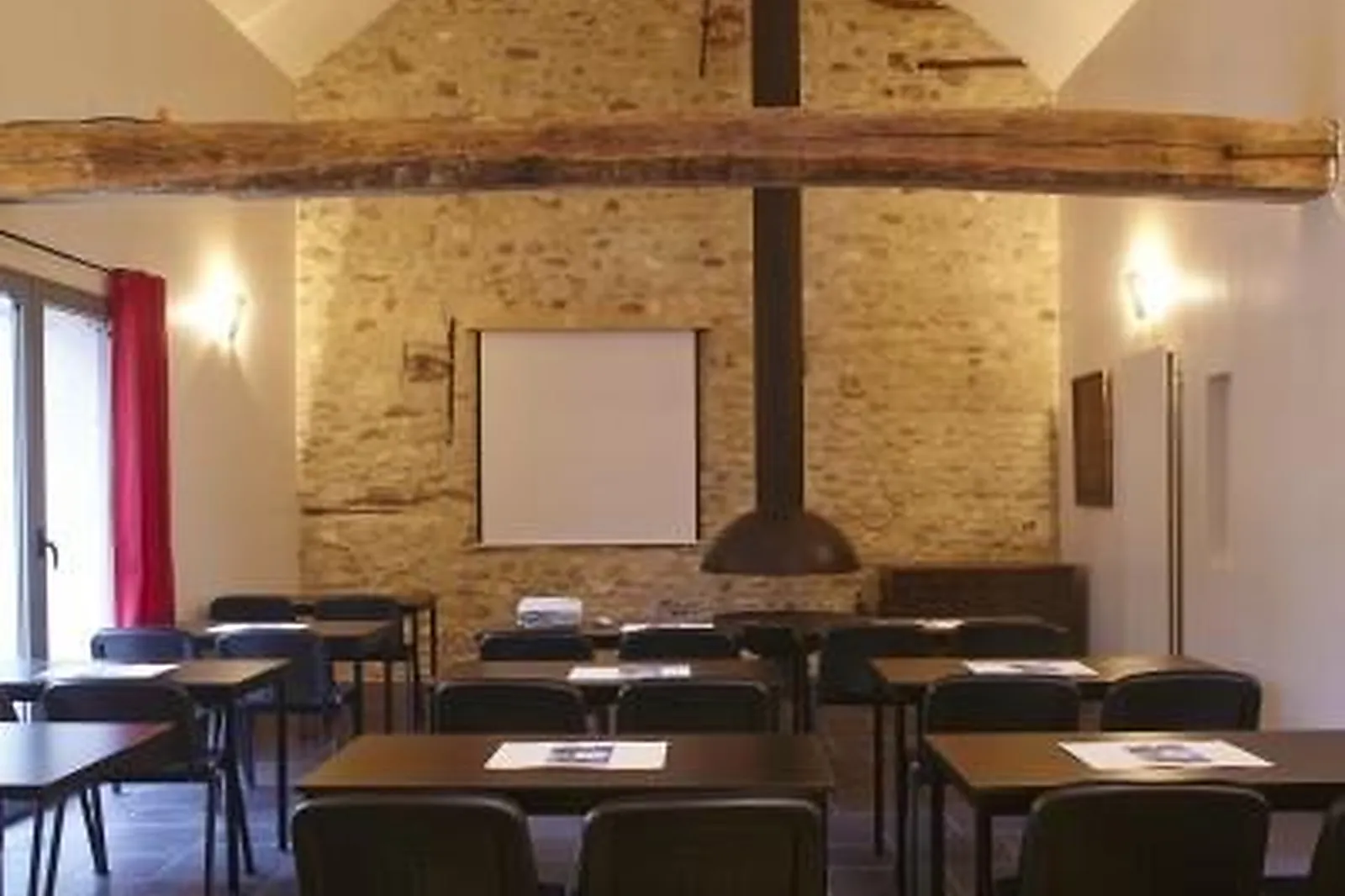 Lieux événementiels, LES HERBES FOLLES MAUREGARD