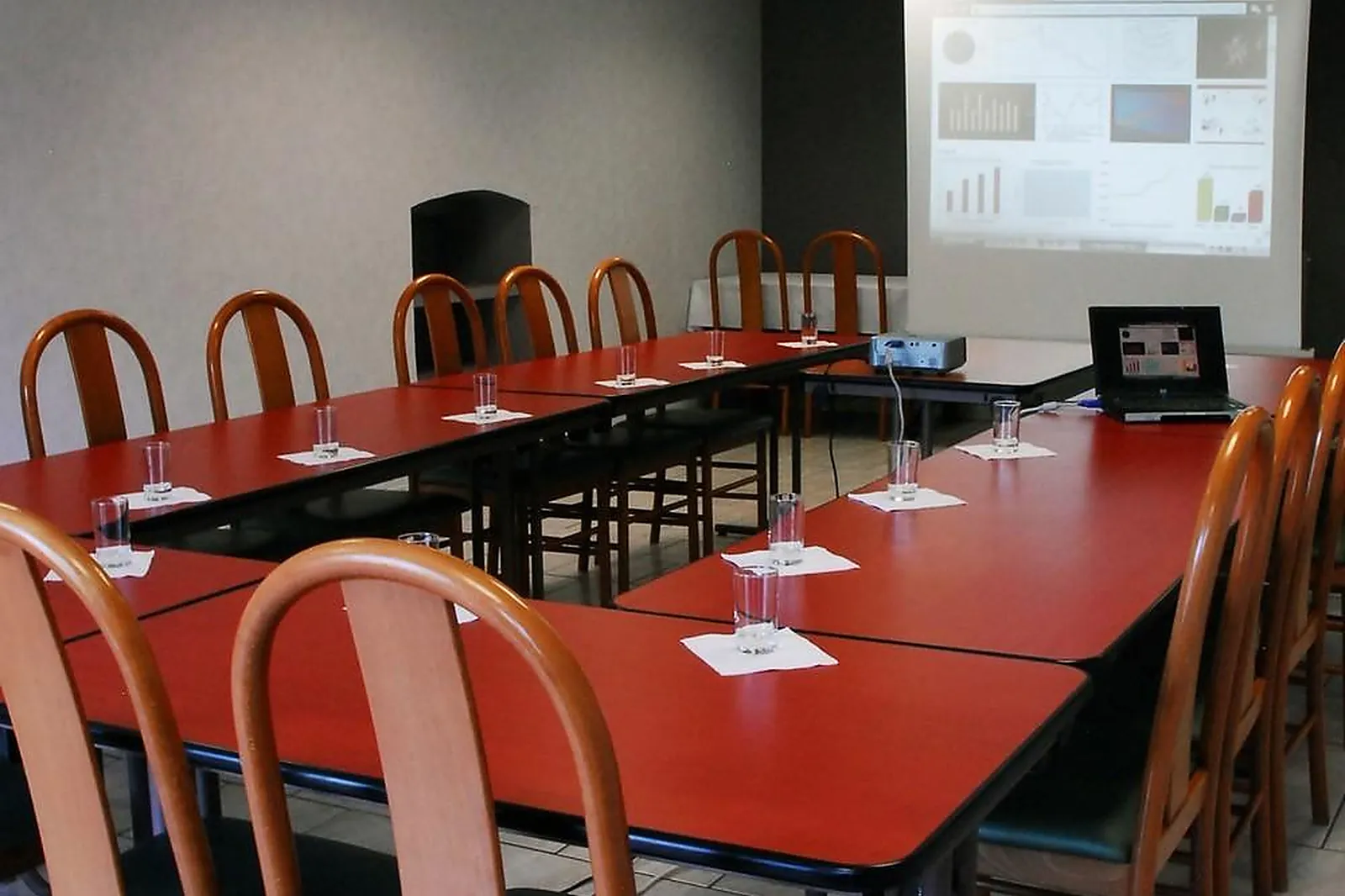 Lieux événementiels, LES HIRONDELLES