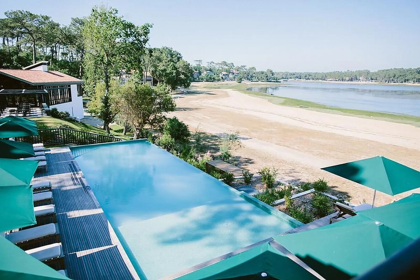 Lieux événementiels, LES HORTENSIAS DU LAC