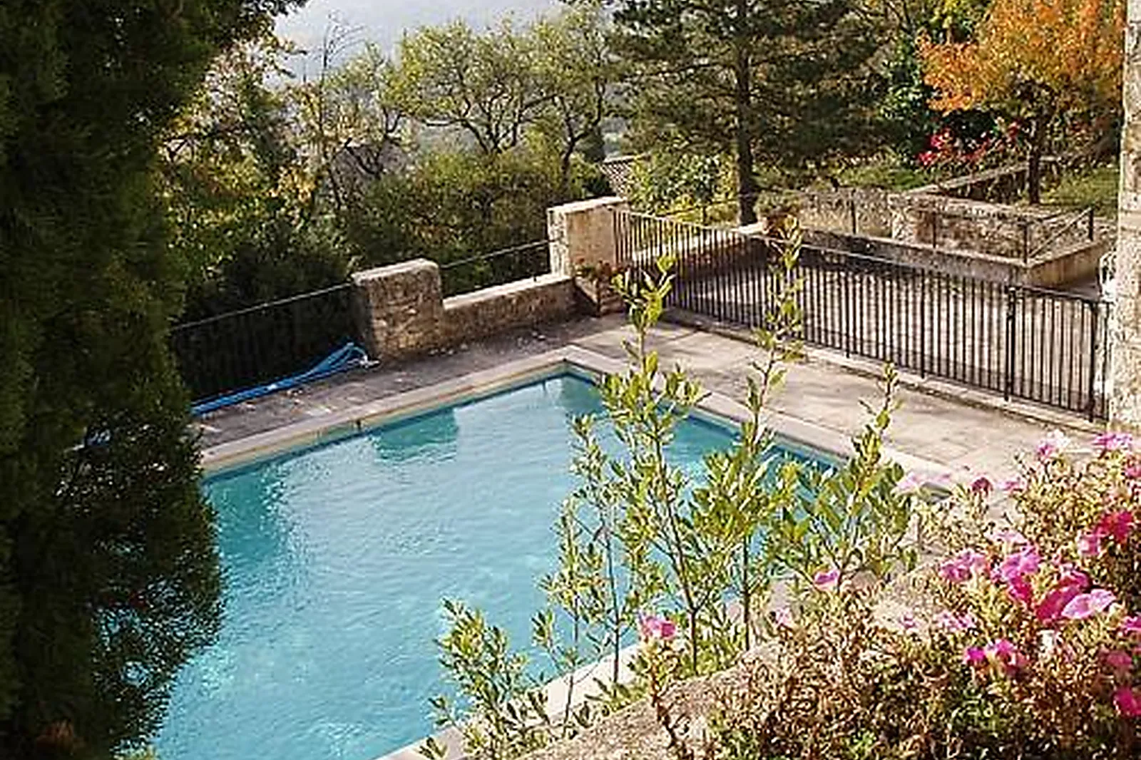 Lieux événementiels, LES HOSPITALIERS