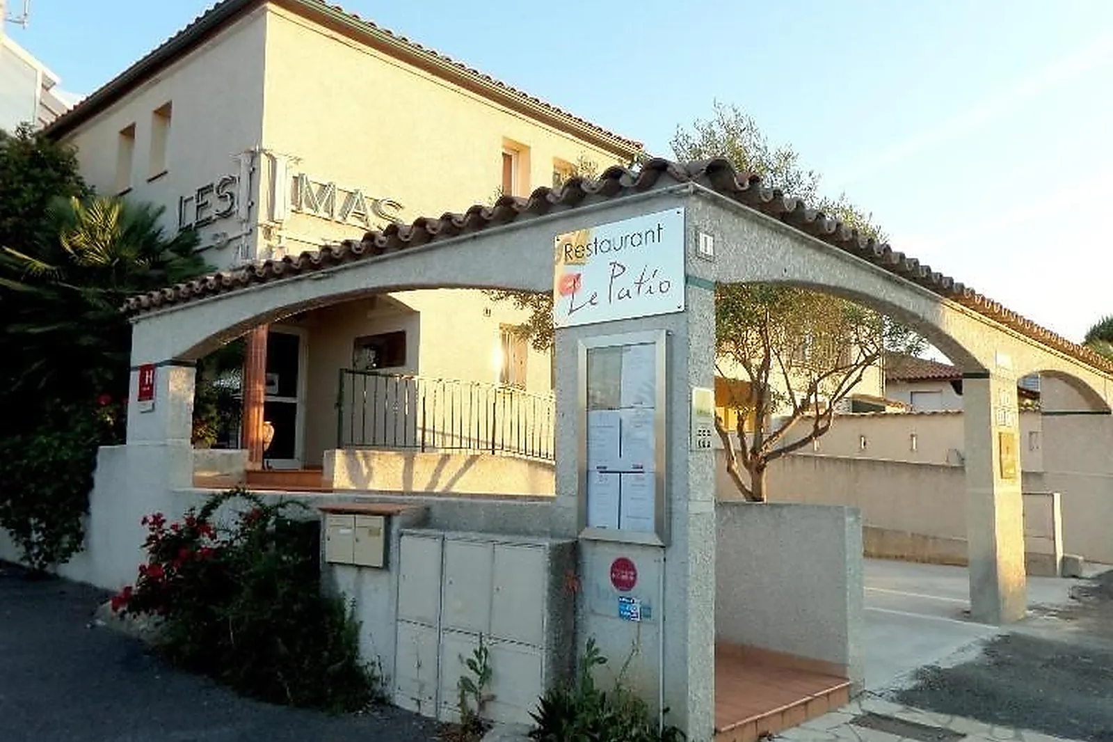 Lieux événementiels, LES II MAS