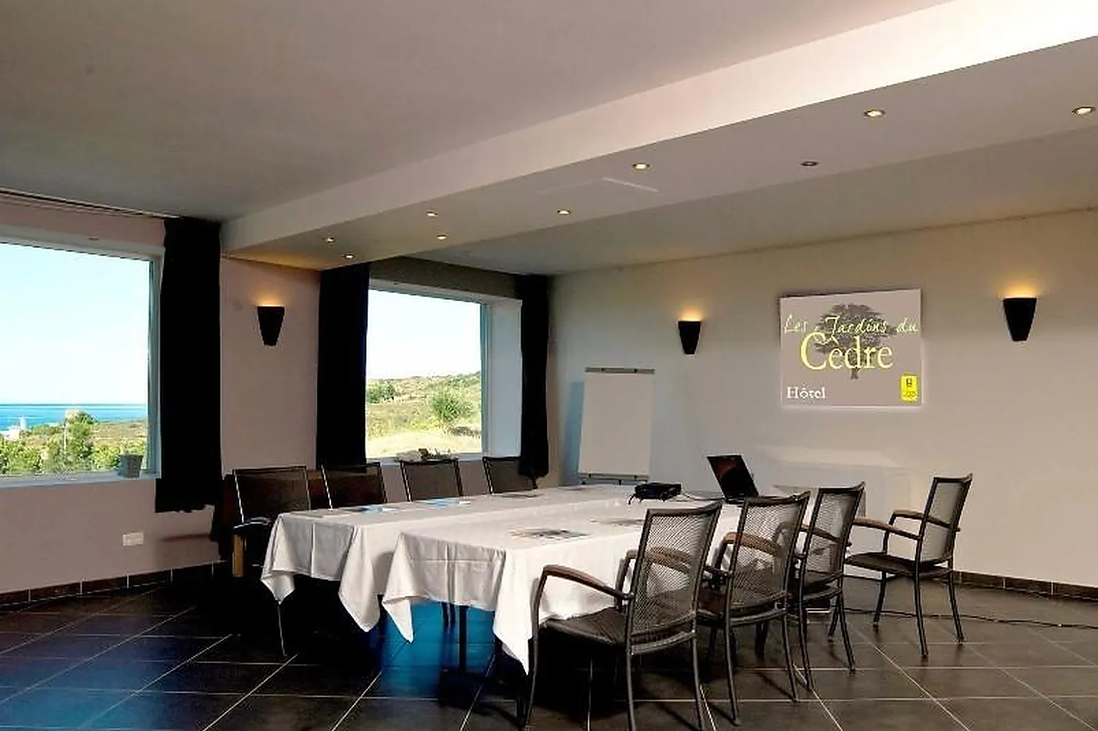 Lieux événementiels, LES JARDINS DU CÈDRE