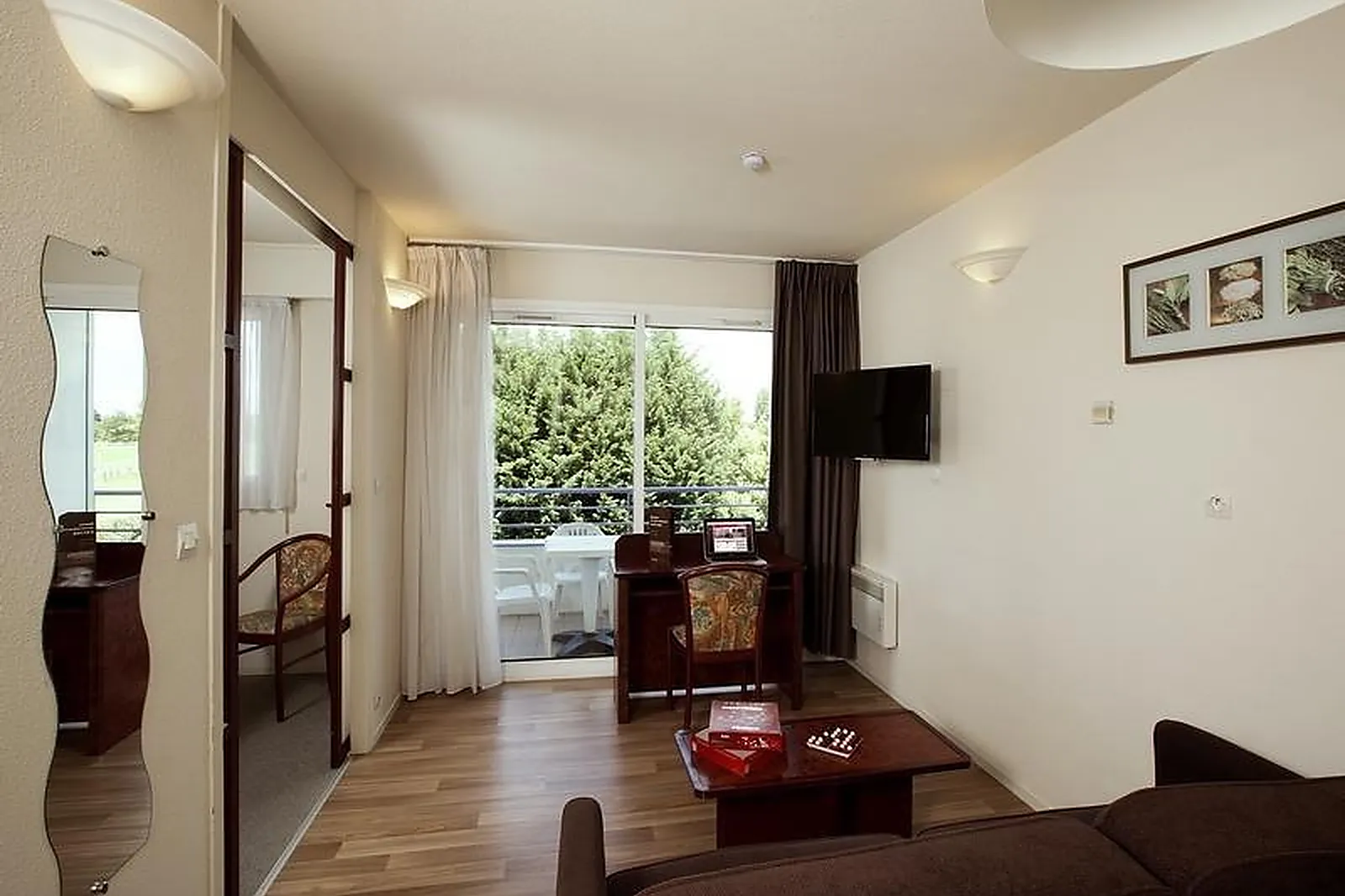 Lieux événementiels, LES JARDINS DU LAC