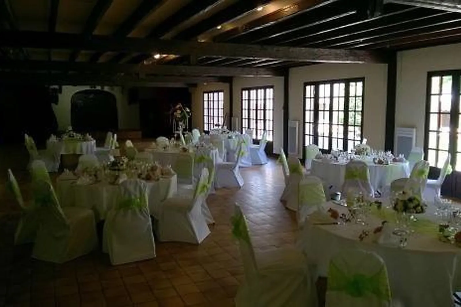 Lieux événementiels, LES LAURIÈRES