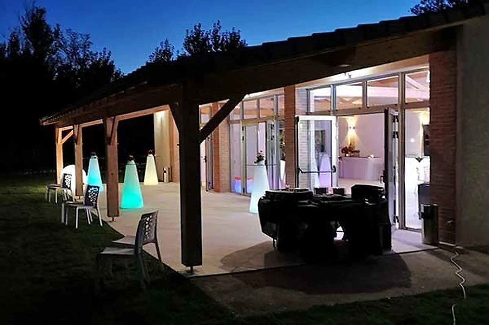 Lieux événementiels, LES LAURIERS DE LA BASTIDE